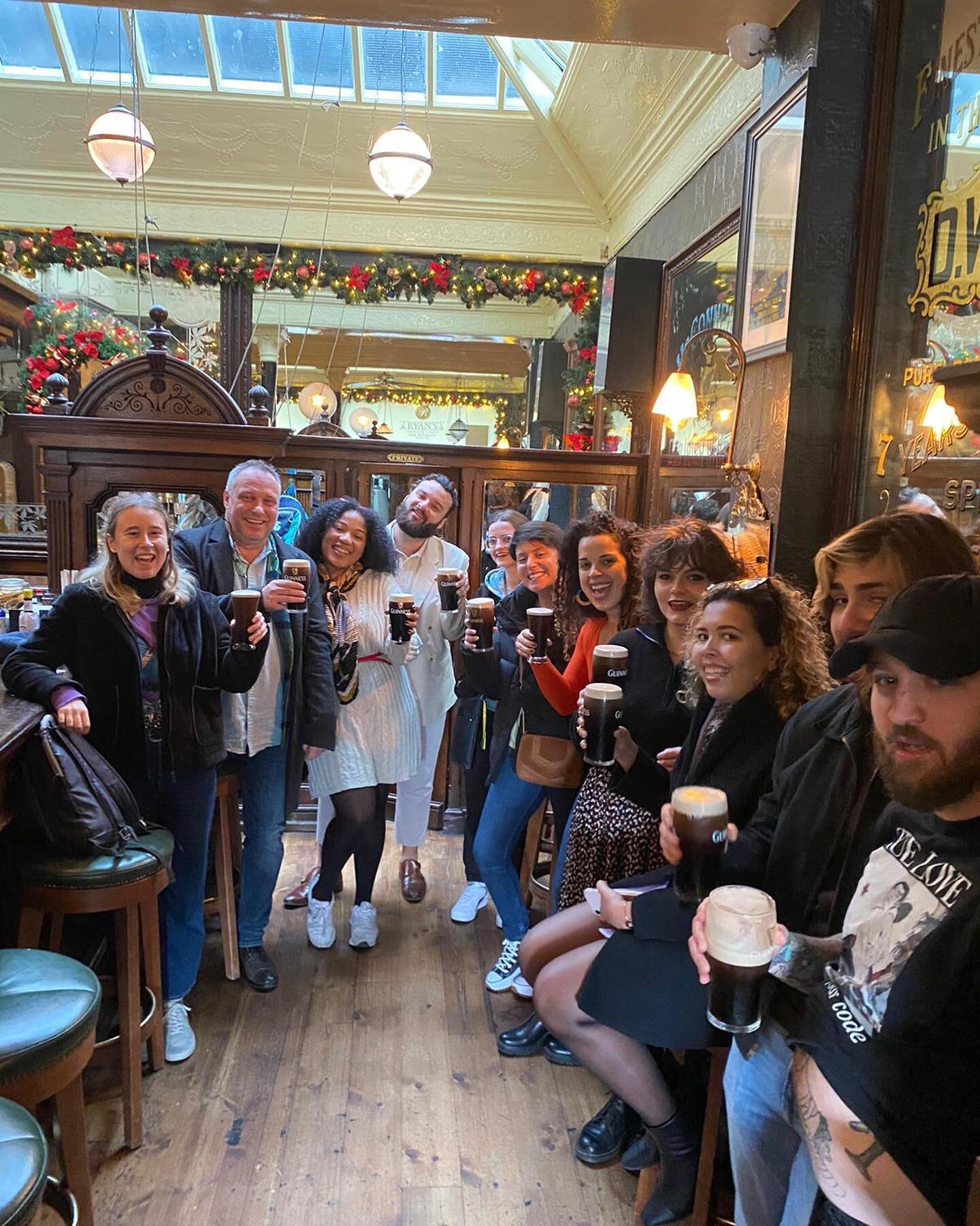 Great to have the guys from @irish_horizons out on tour today 👊🏼

The pubs are really starting to feel Christmasy 🎅🏻🎄

❤️