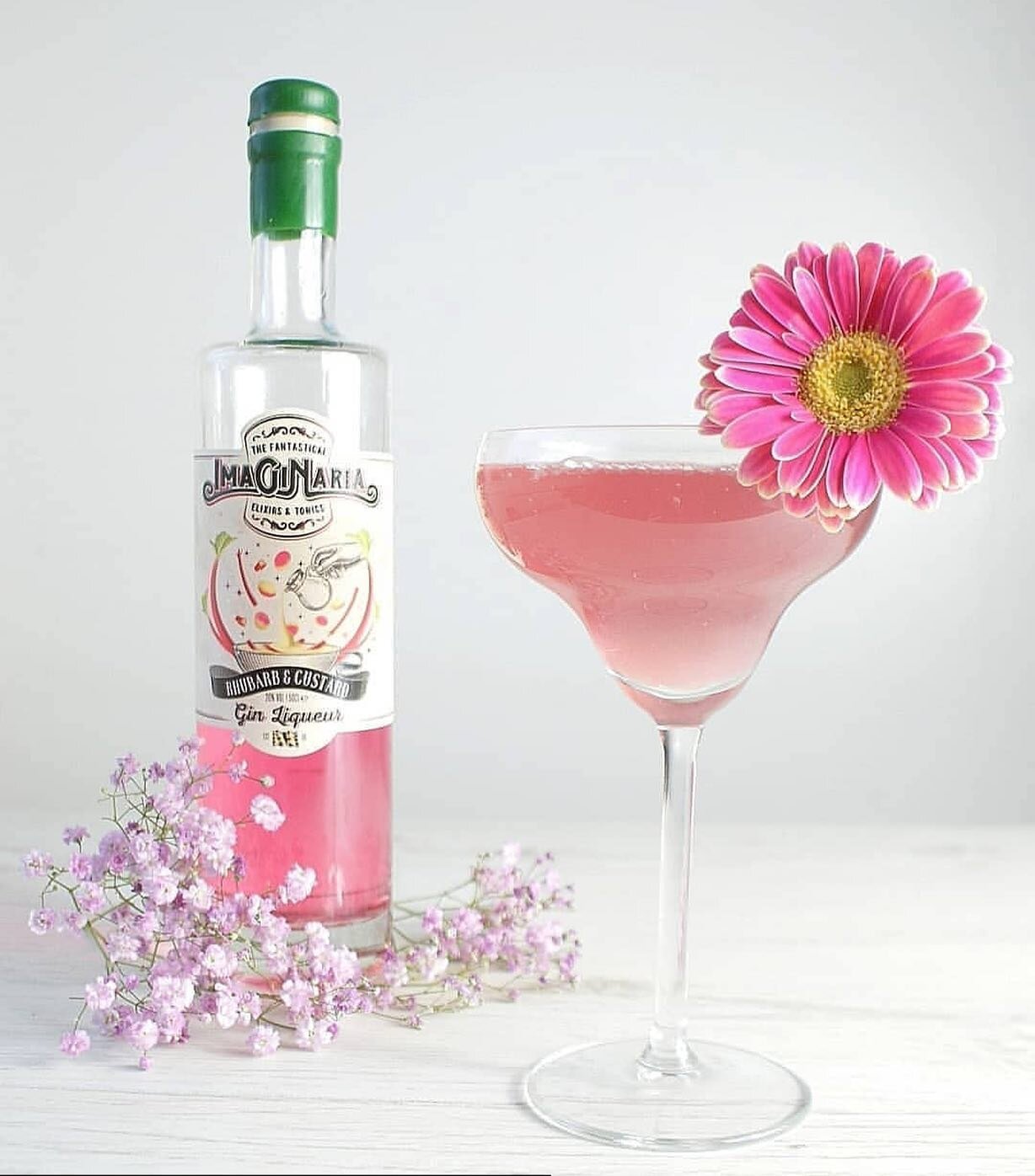 Another beautiful creation from @drinks_with_jude  #rhubarbgin #cocktails