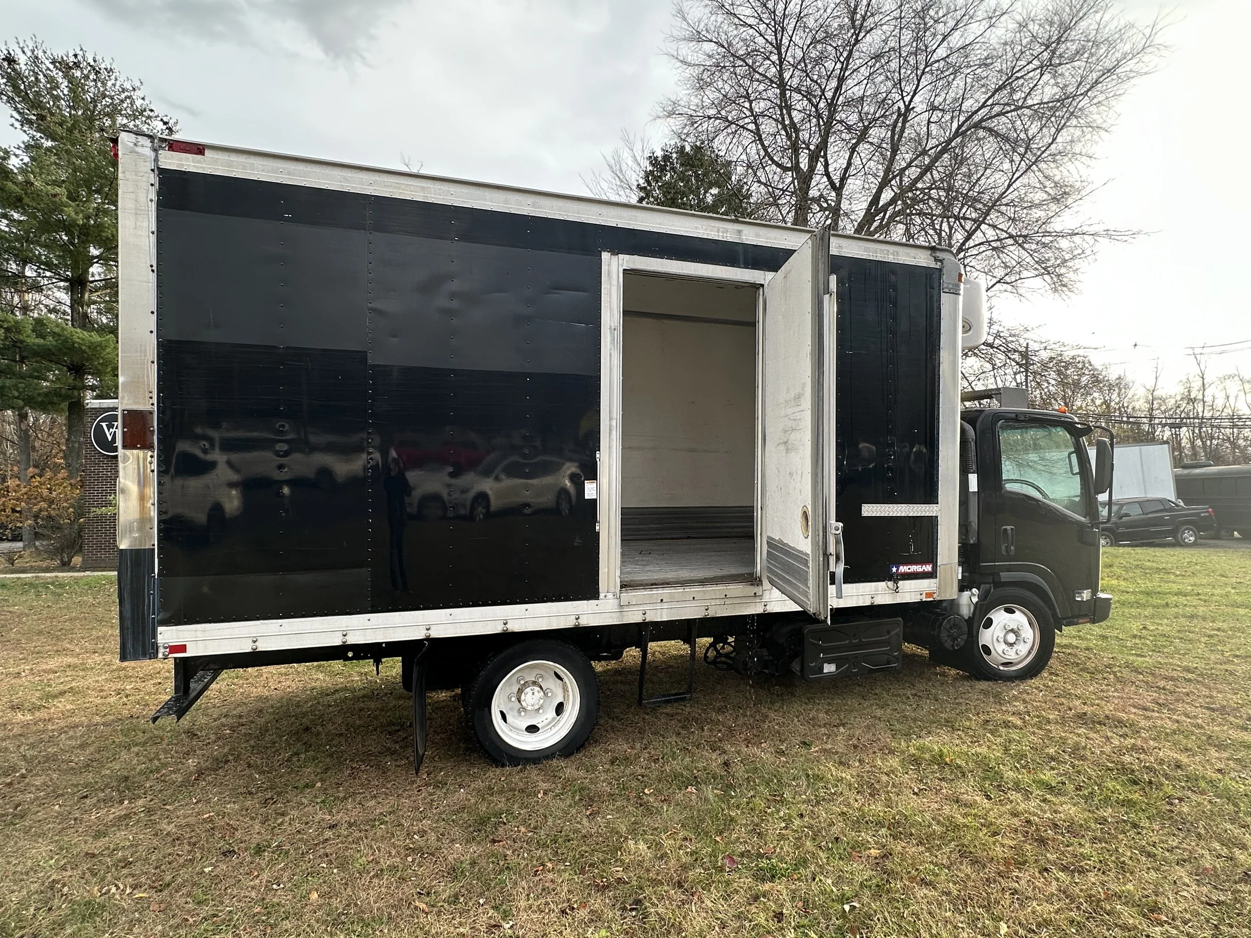 Truck 405 Side 2 Open.jpg