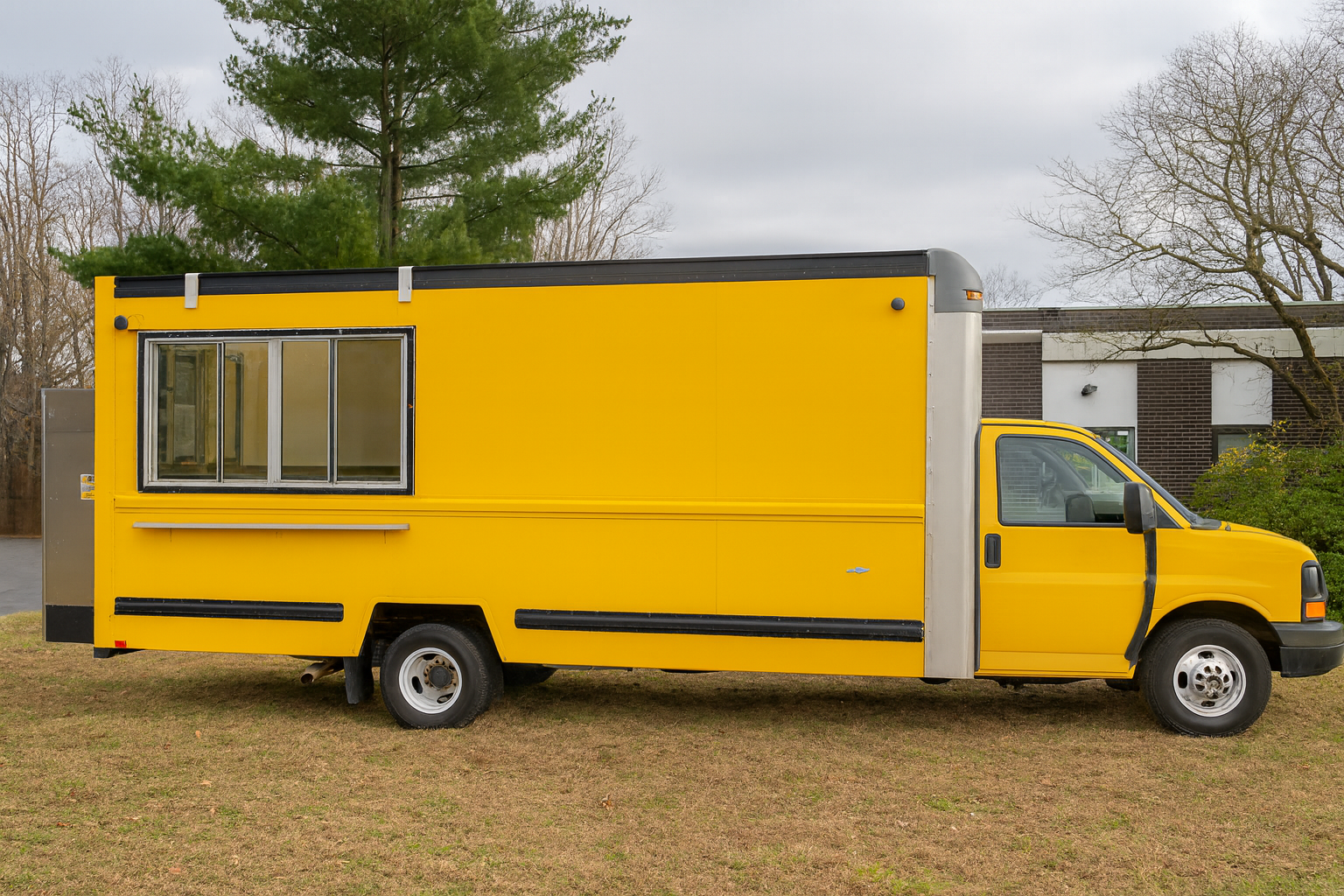 2012 GMC Savana 3500 – 16' Fully Equipped Food Truck (180k Miles)