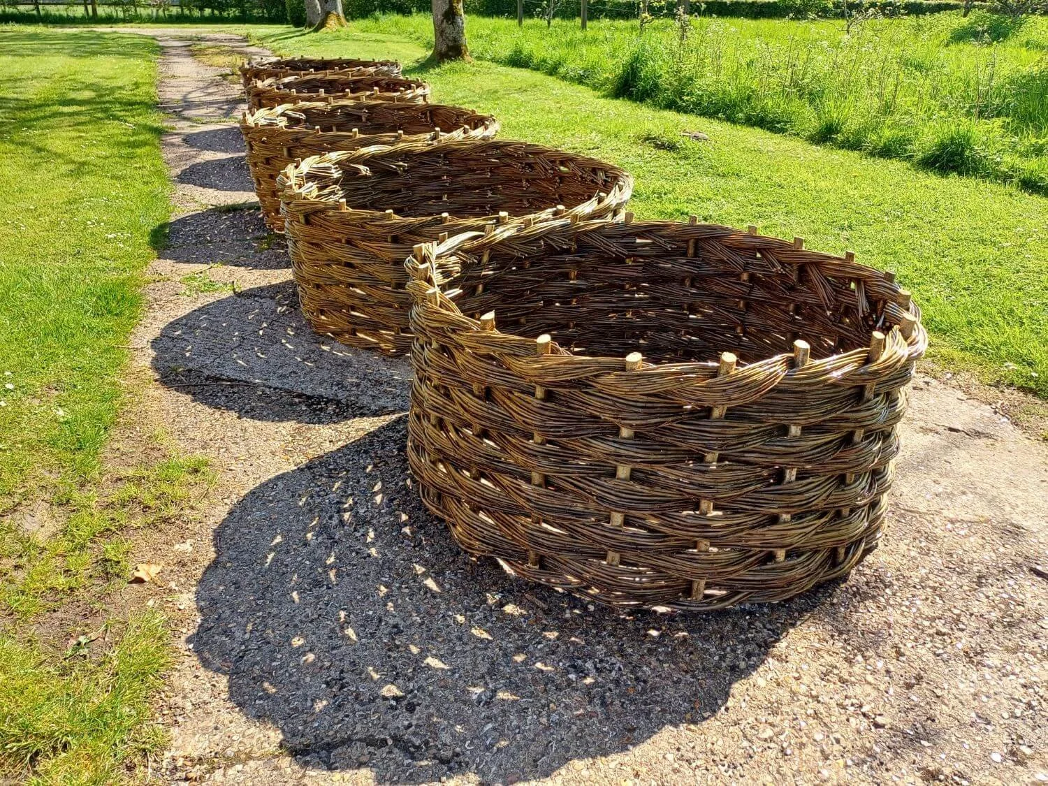 Woven willow round planters