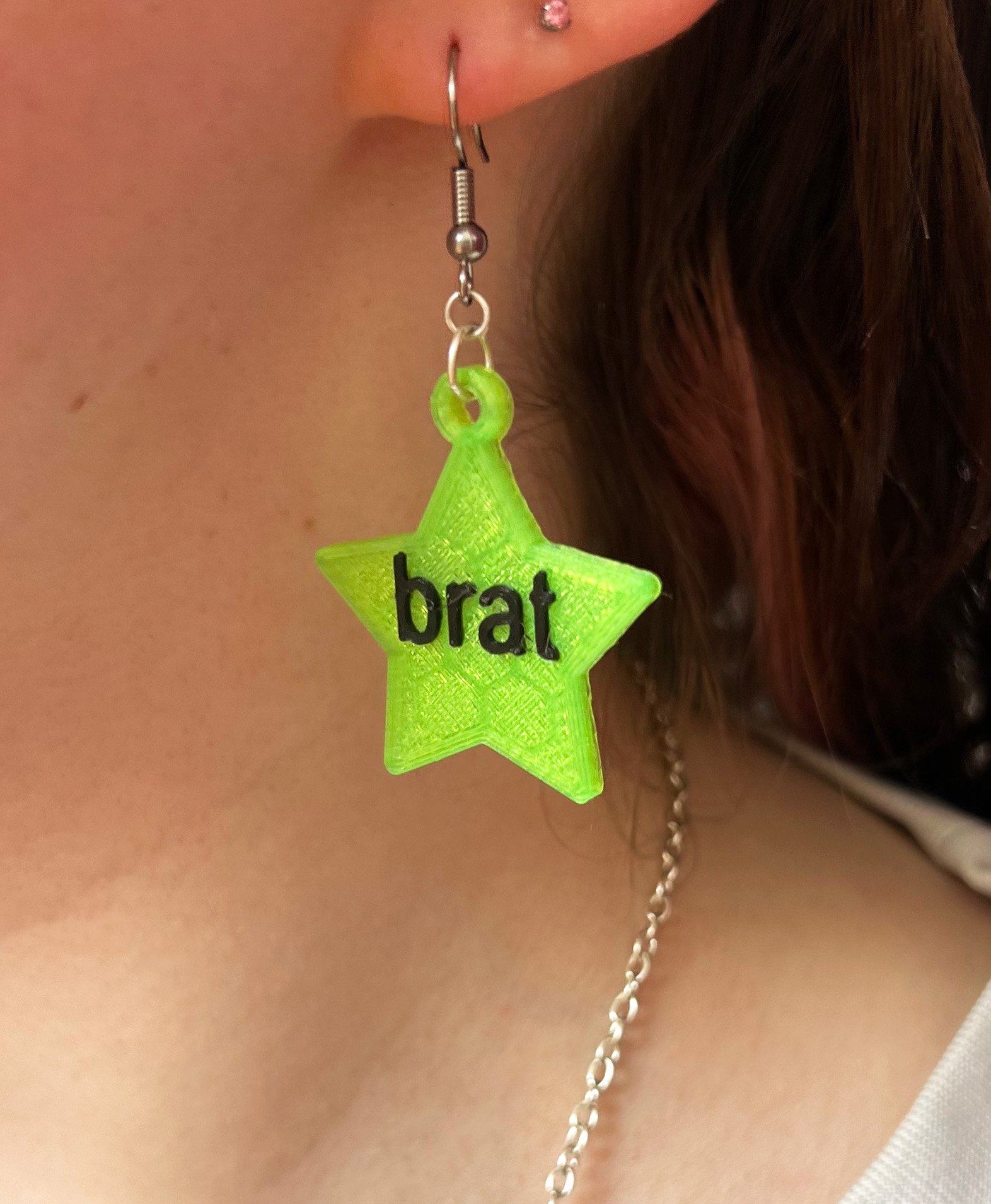 Brat Fish hook wear.jpg