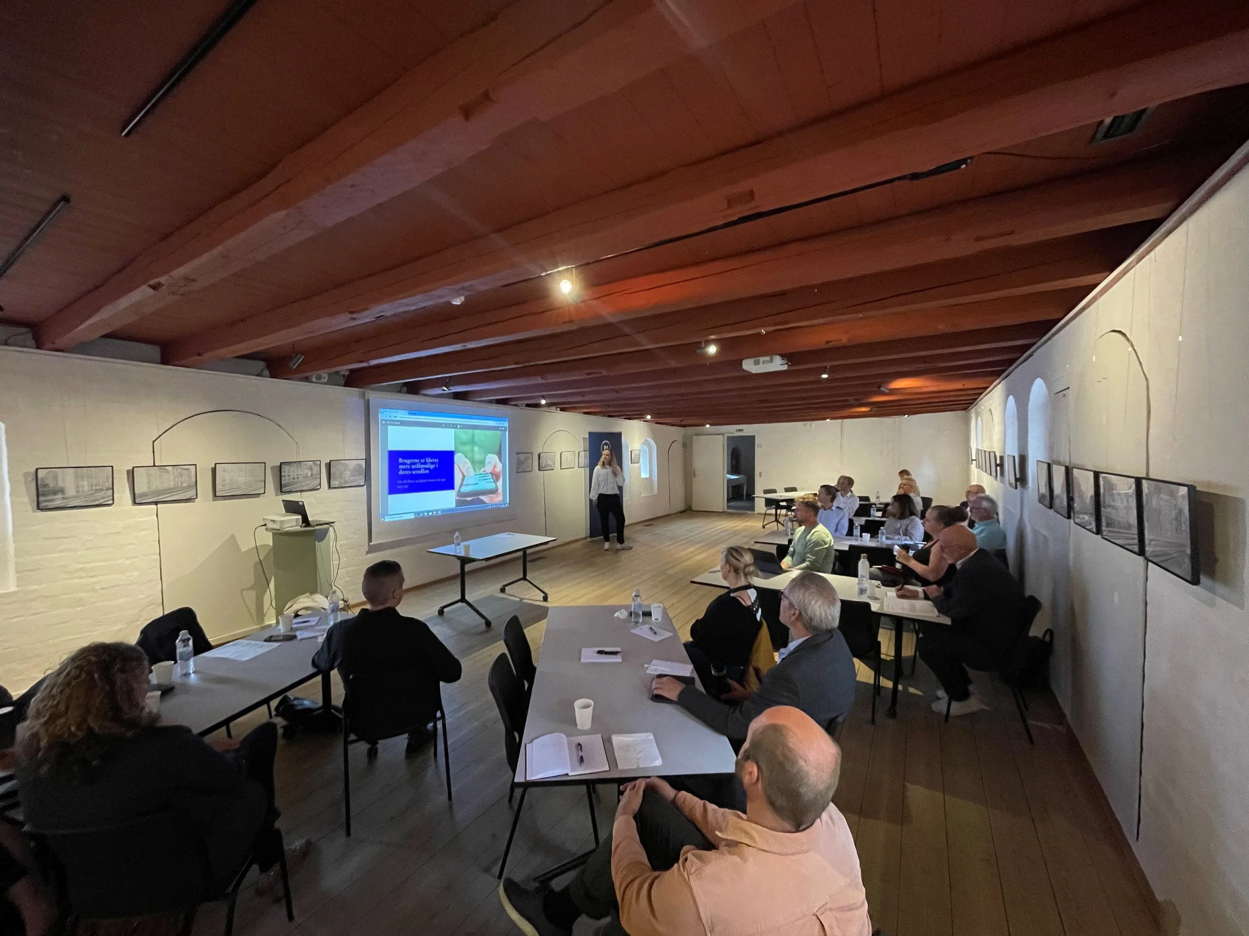 Kommunikationsrådgiver Ditte Hedegaard – workshop og rådgivning om PR og LinkedIn-strategi for virksomheder