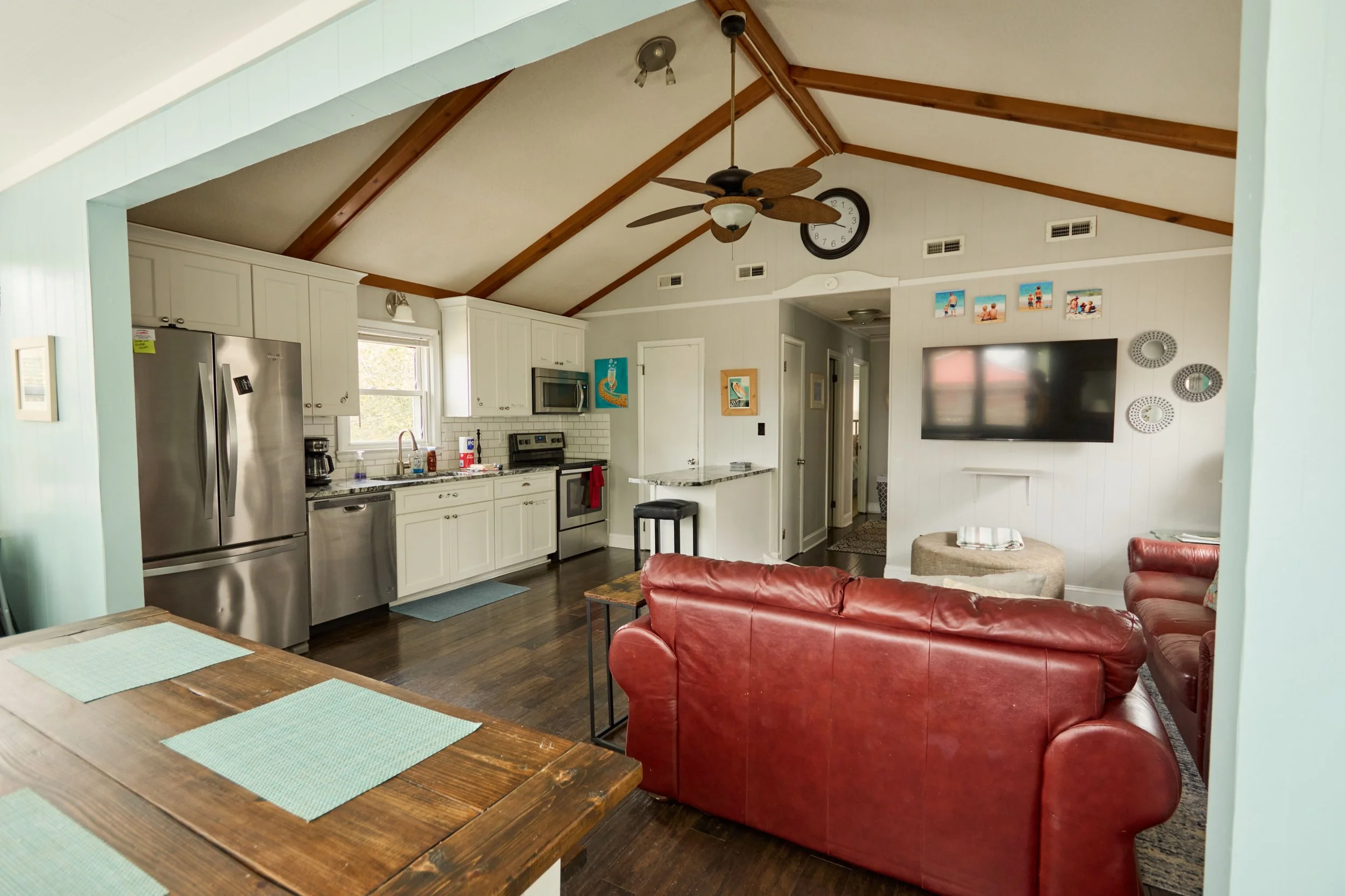 2043 Edenton 11.jpeg