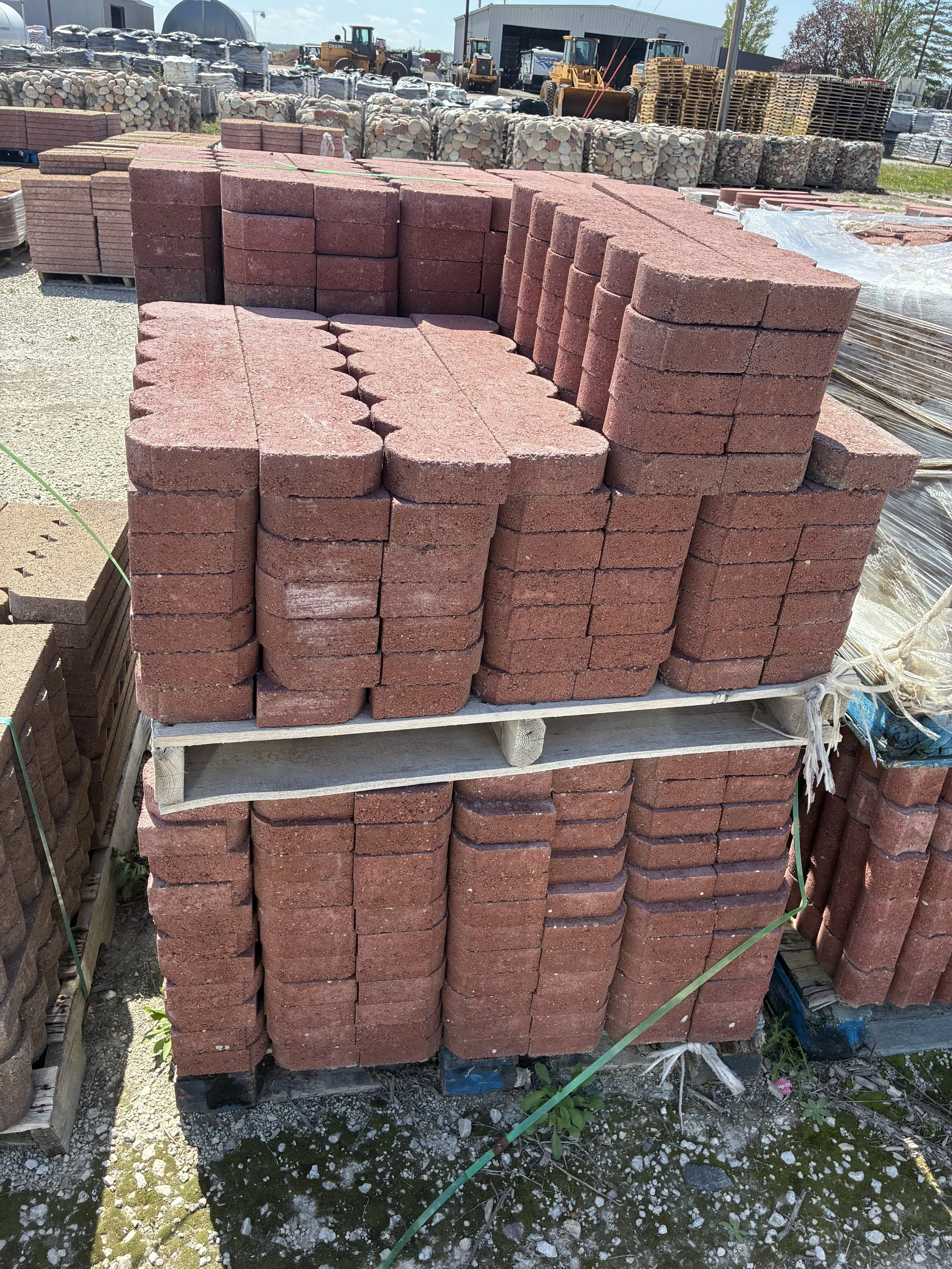 Scalloped Red Edger