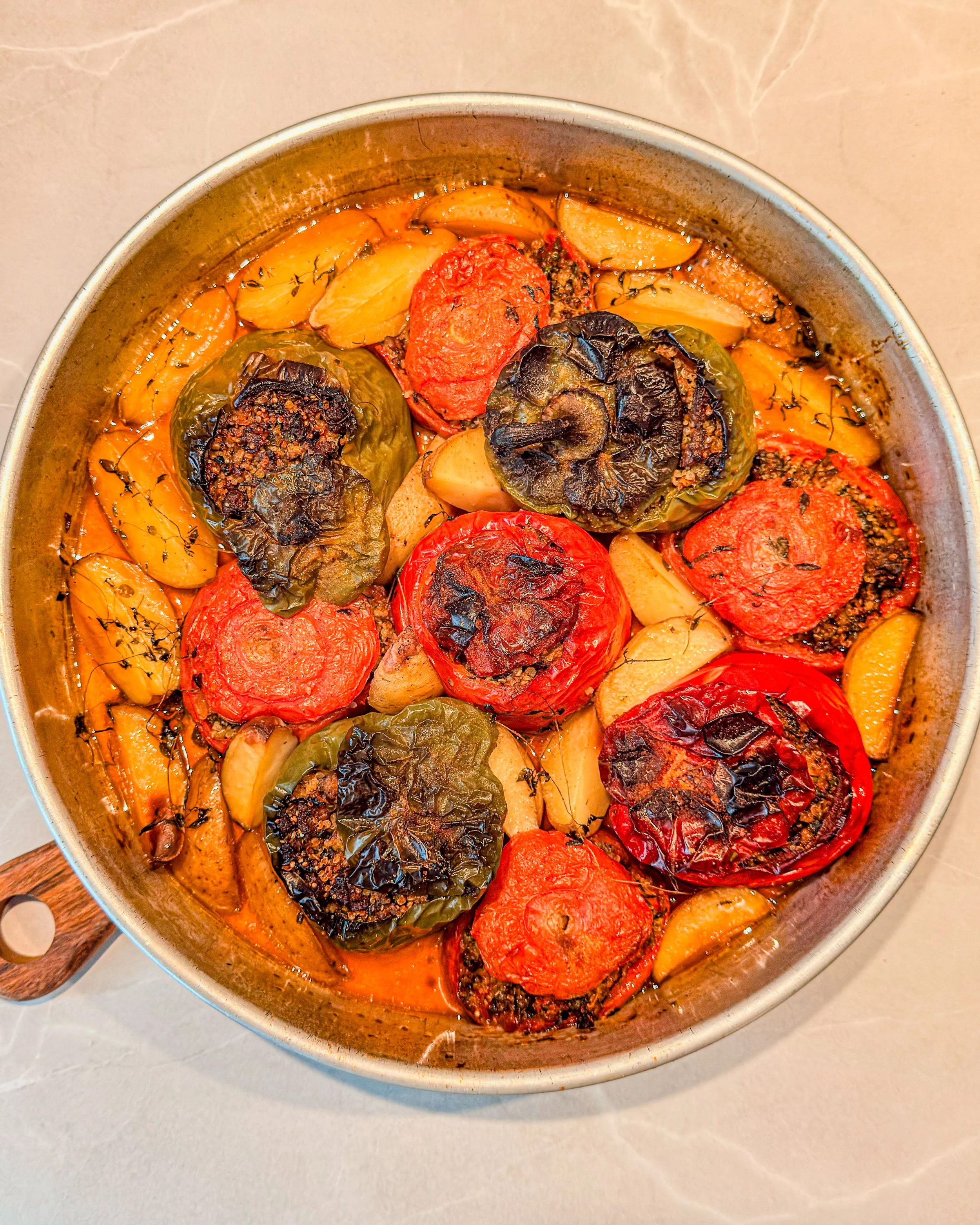 “Gemista” — Greske fylte tomater og paprika (med kjøtt &amp; quinoa)