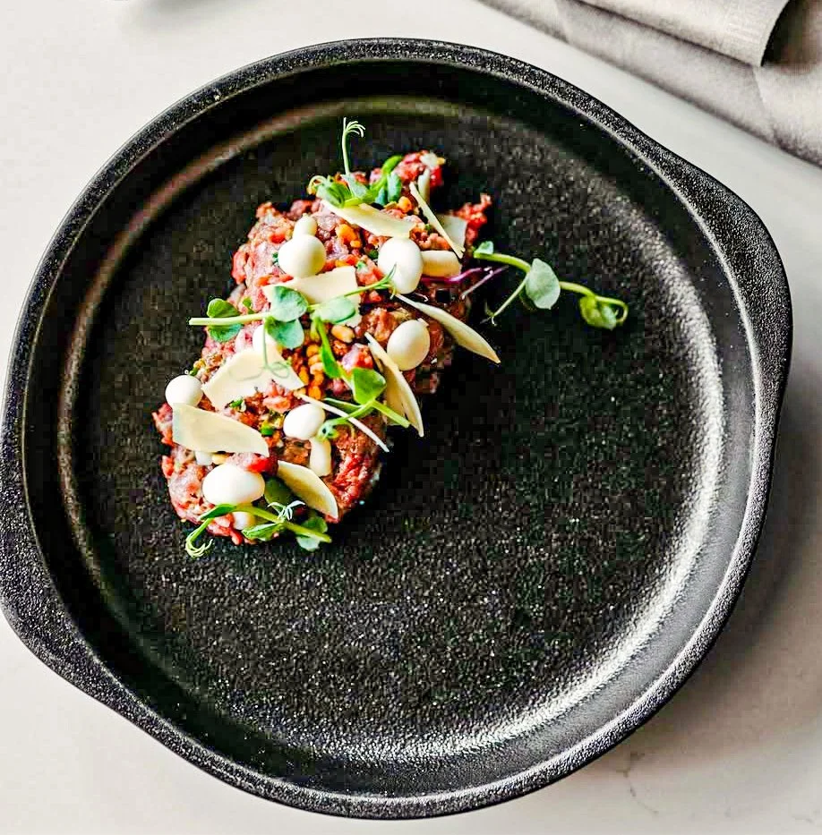 Norwegian beef tartar "pastitsio"