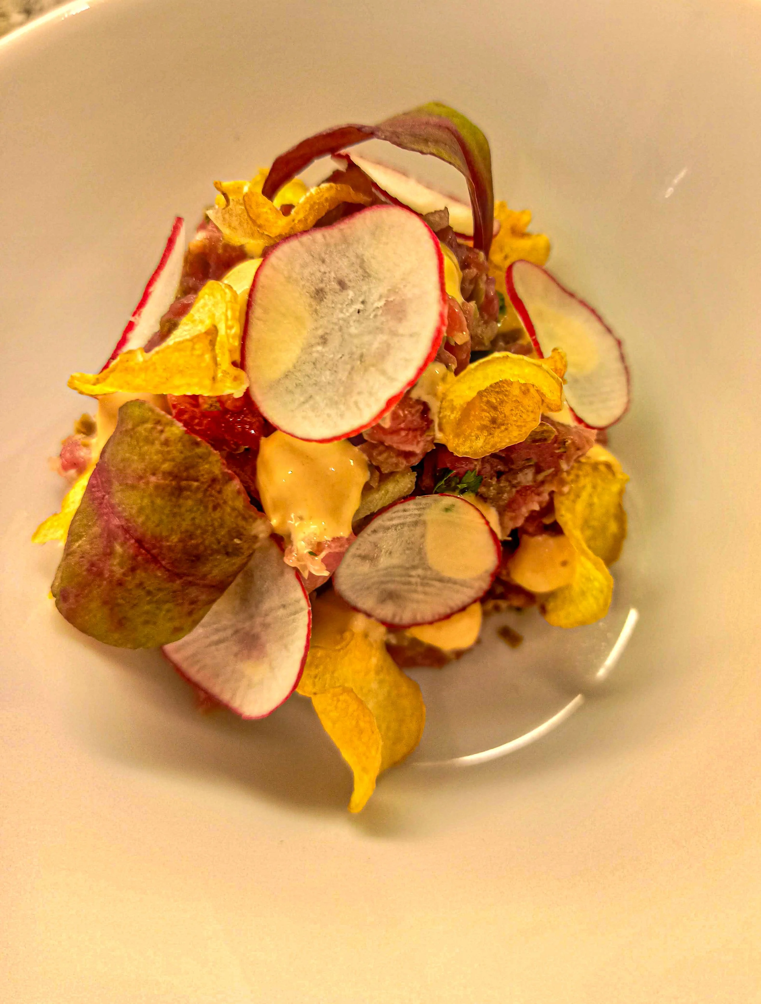 Norwegian beef tartar/ Graviera espuma/ Jerusalem artichokes
