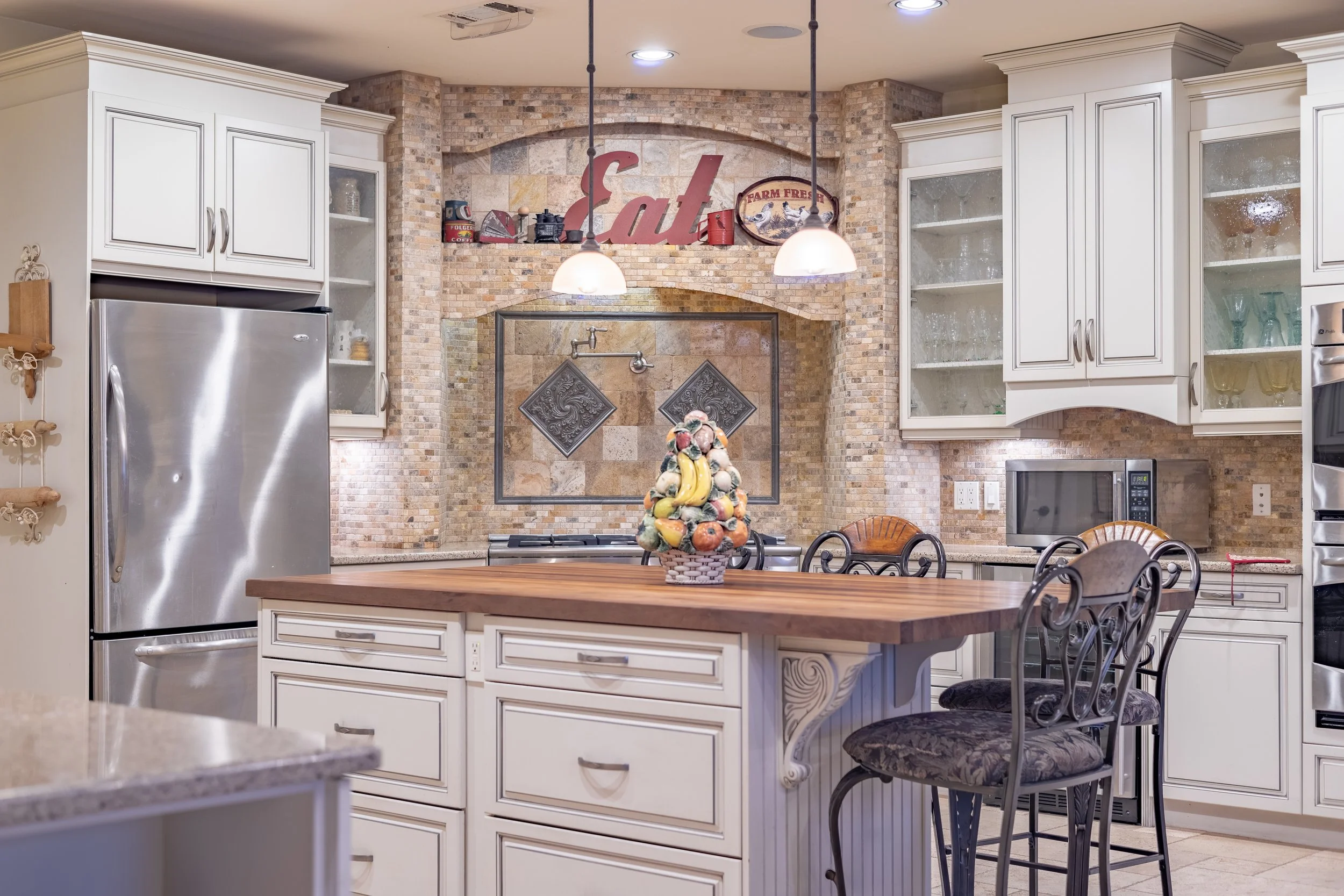 401 Deerpath Way-53.JPG