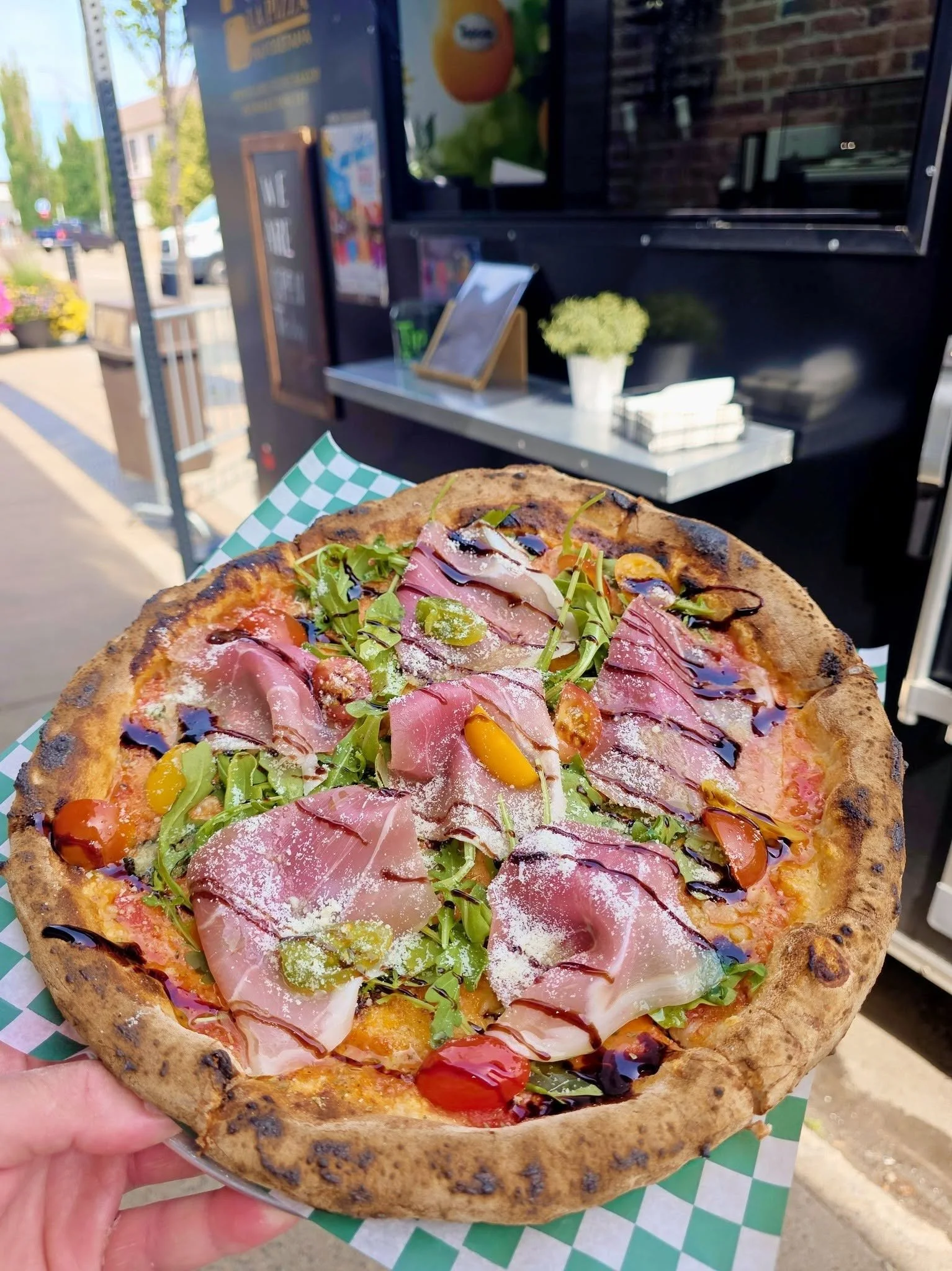 La Pizza Napoli