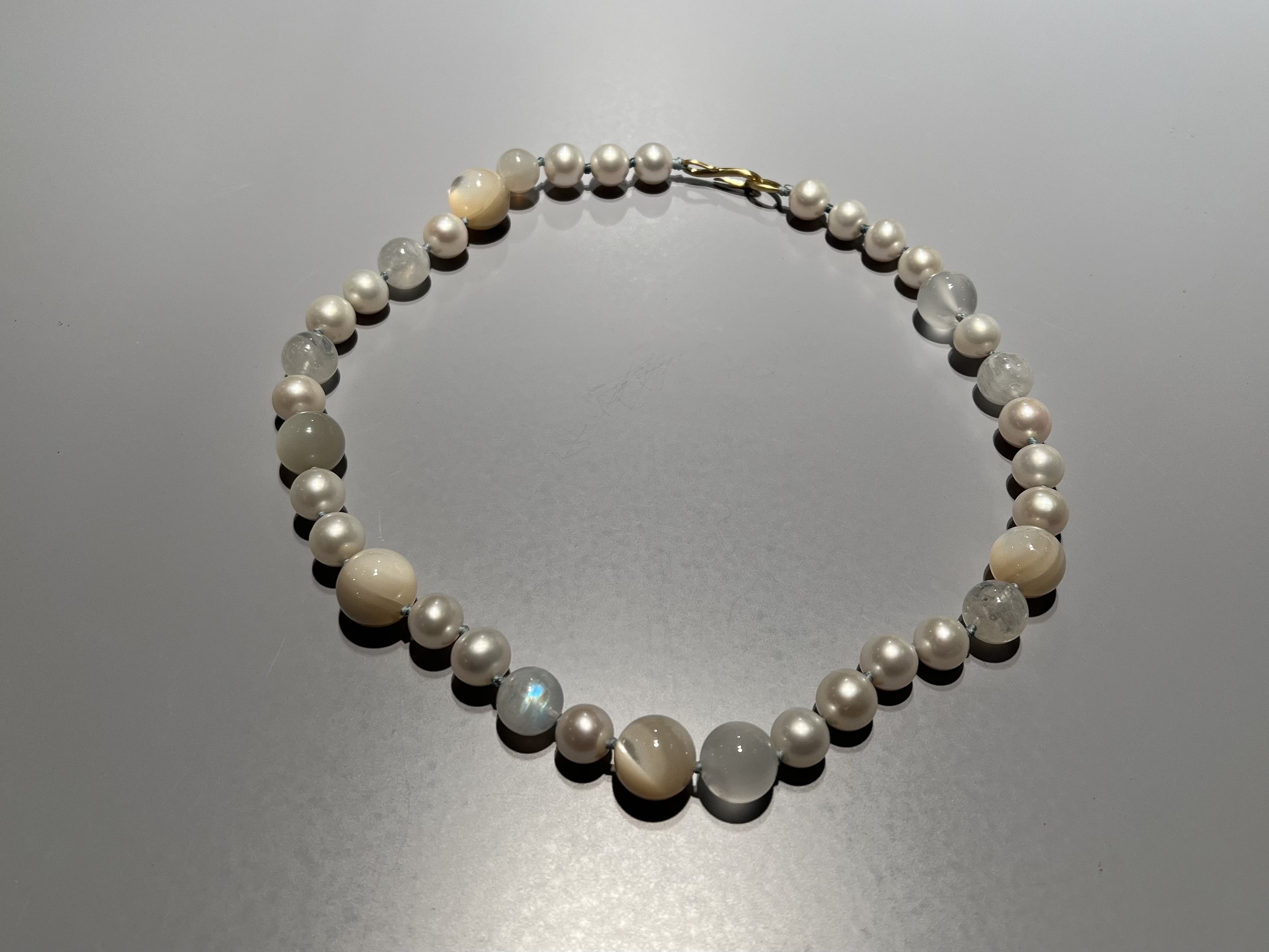 2 Way Laurel Mother of Pearl Necklace – Gifting Brands