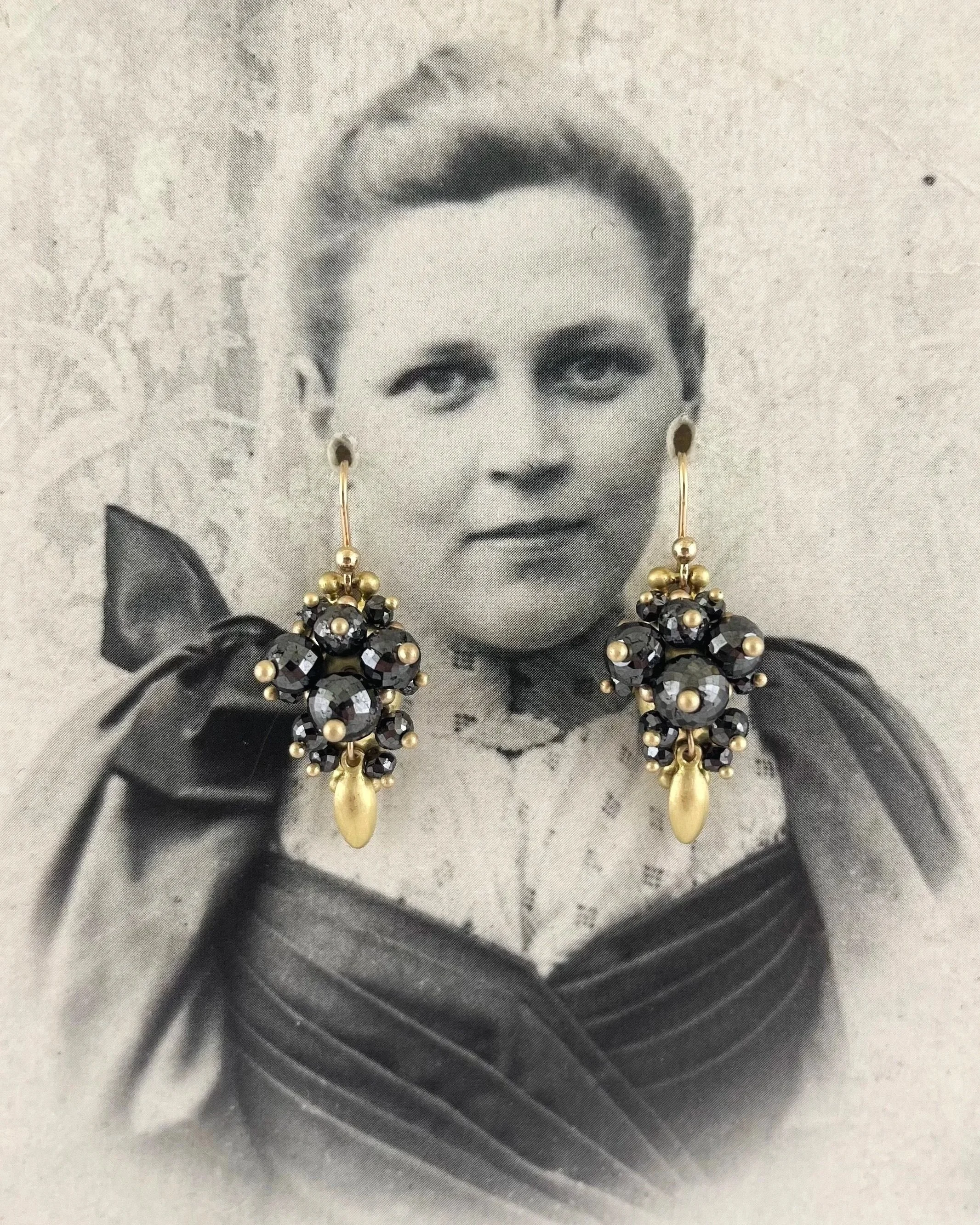 Black Diamond Bug Clusters