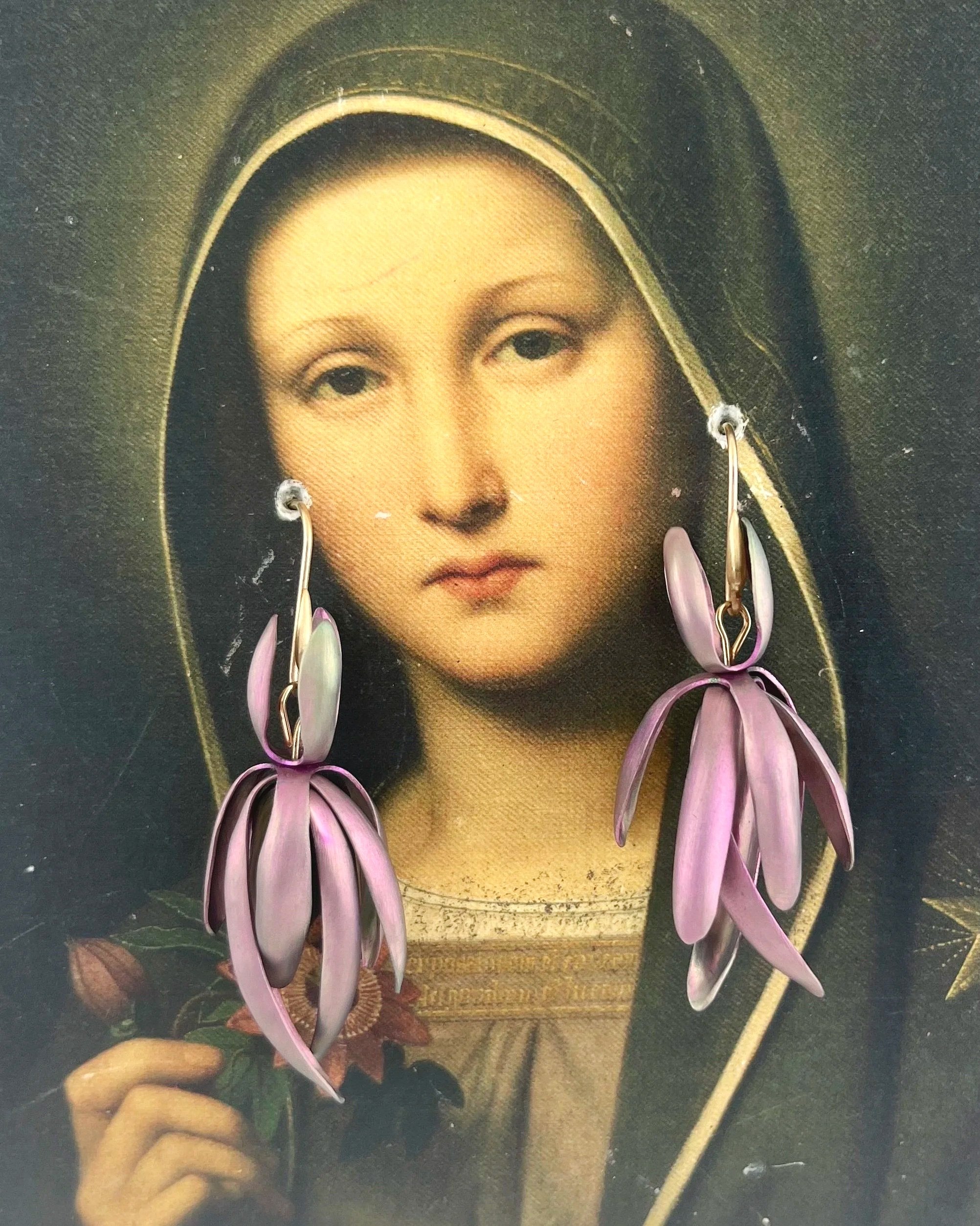 Purple Niobium Chrysanthemums