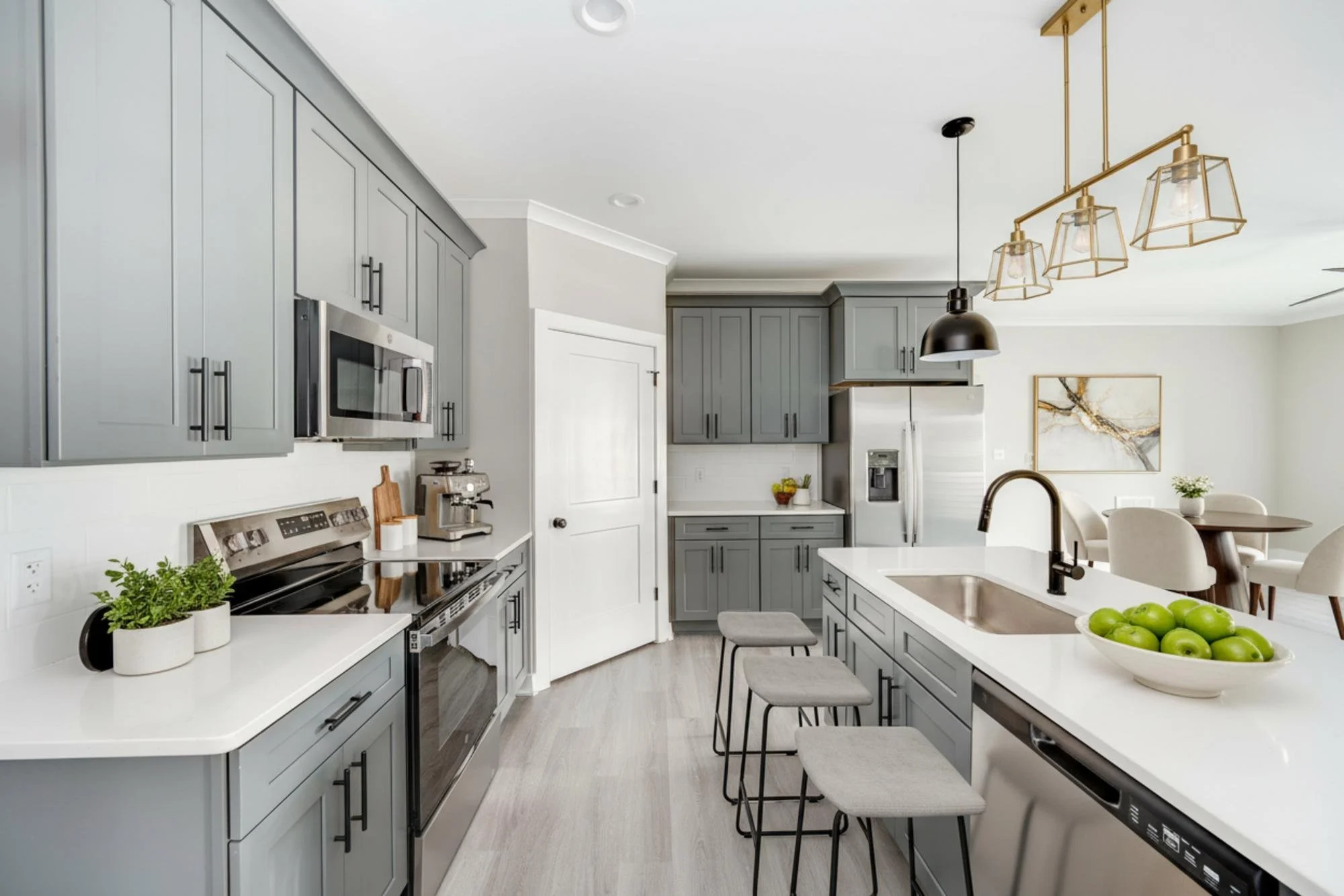 EastPointe_3+Bedroom+Apt-6.jpg