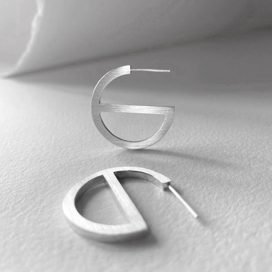 CIR-02(earring).jpg