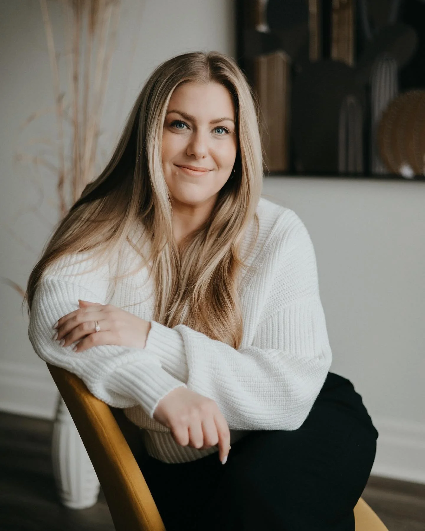 Happening NEXT TUESDAY → July 8th 🔥
We are SO excited to welcome powerhouse @erika.oakes to lead our next in-person workshop here at HCC: 
THE POWER OF CONNECTION because connection is a growth strategy.
If you’re building a business,