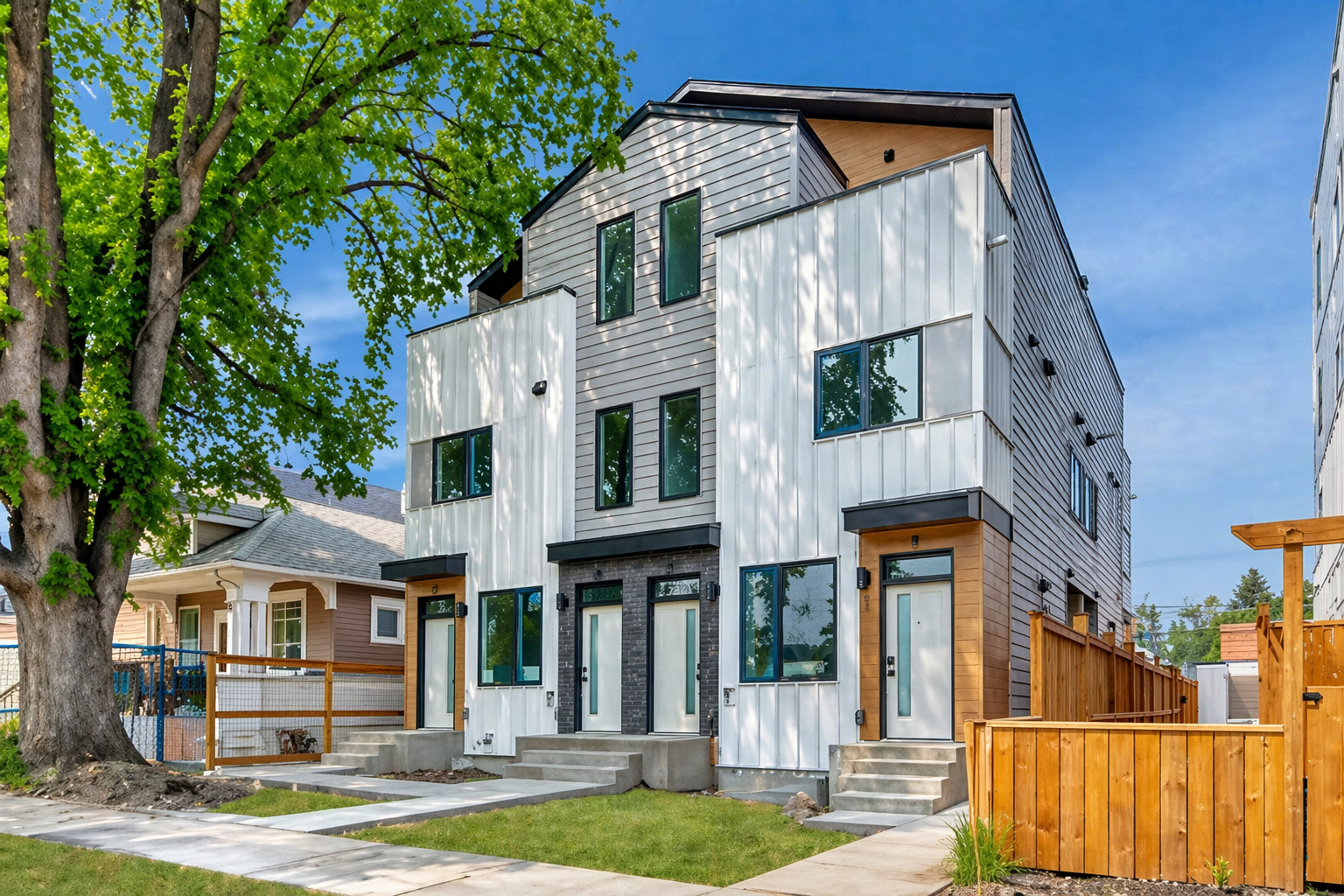 Tuxedo Park Luxury Townhomes