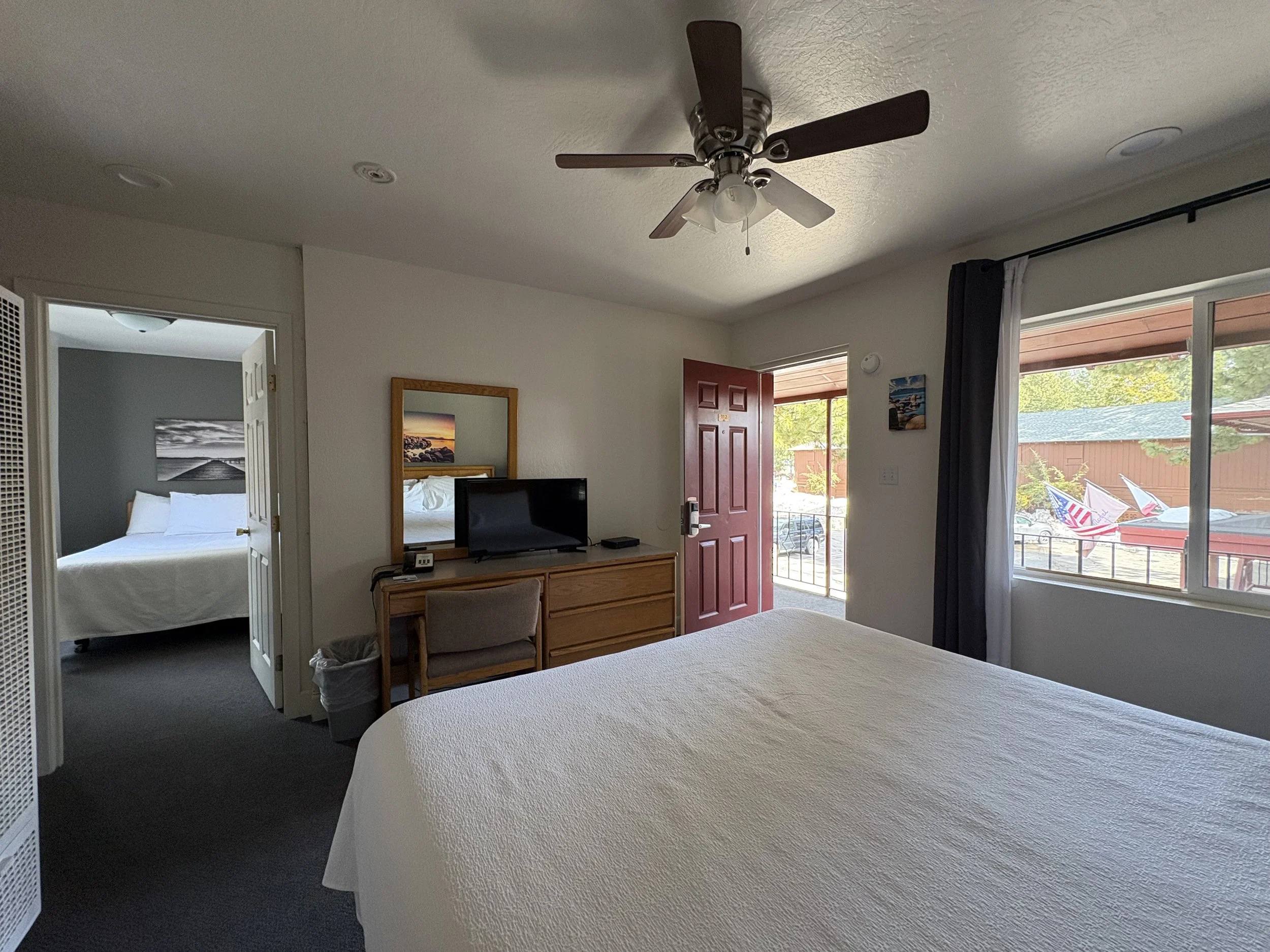 Standard Suite 2.jpg