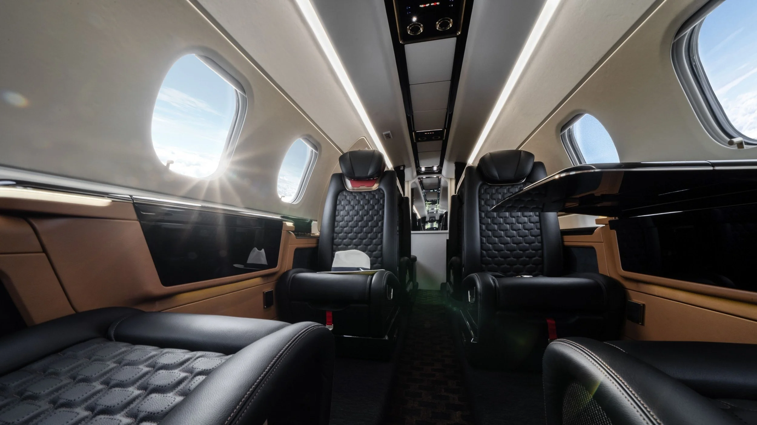 Embraer+Phenmon300E+Bossa.jpg