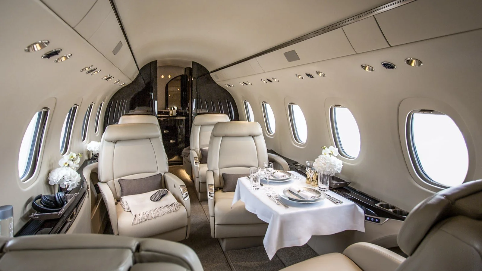 Cessna+Citation+Latitude+Cabin+1.jpg