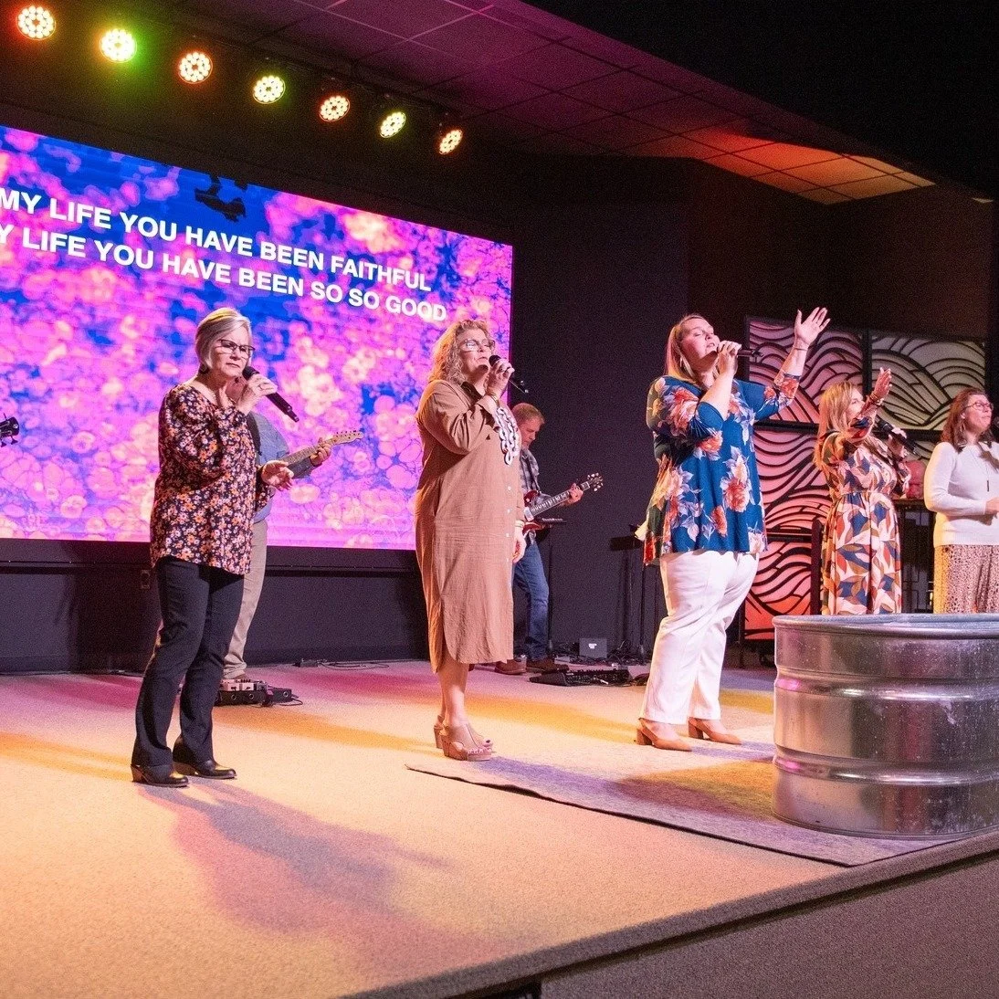 Reminder 🚨 Our new service times start this Sunday!

🕗 8am &mdash; Edenton Campus
🕤 9:30am &mdash; Edenton Campus, Bertie Campus &amp; Live Stream
🕚 11am &mdash; Edenton Campus &amp; Live Stream

We can&rsquo;t wait to worship with you and begin 