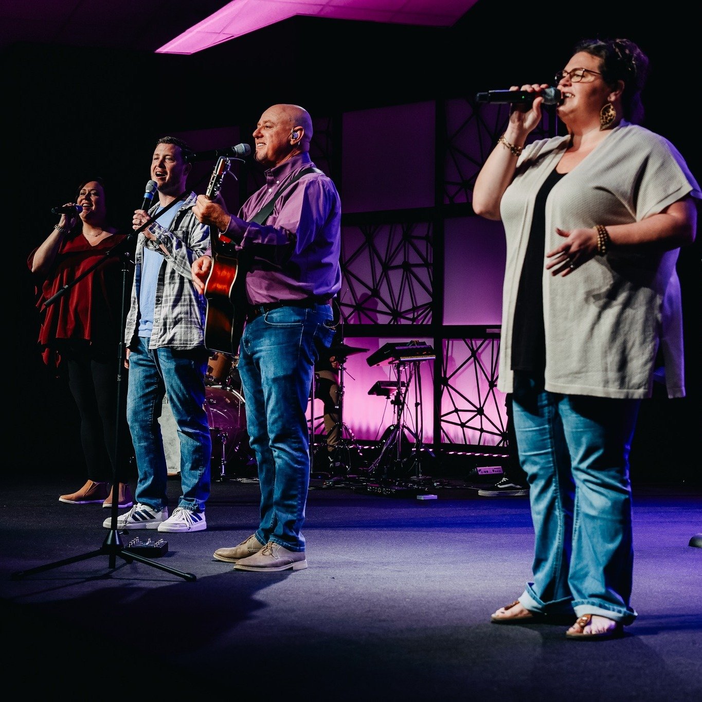 No matter where you&rsquo;ve been or what your week looked like, you don&rsquo;t have to walk alone.

We&rsquo;d love to welcome your family to Open Door Church this Sunday.

Edenton Campus: 8am, 9:30am, 11am
Bertie Campus: 9:30am
Live Online: 9:30am