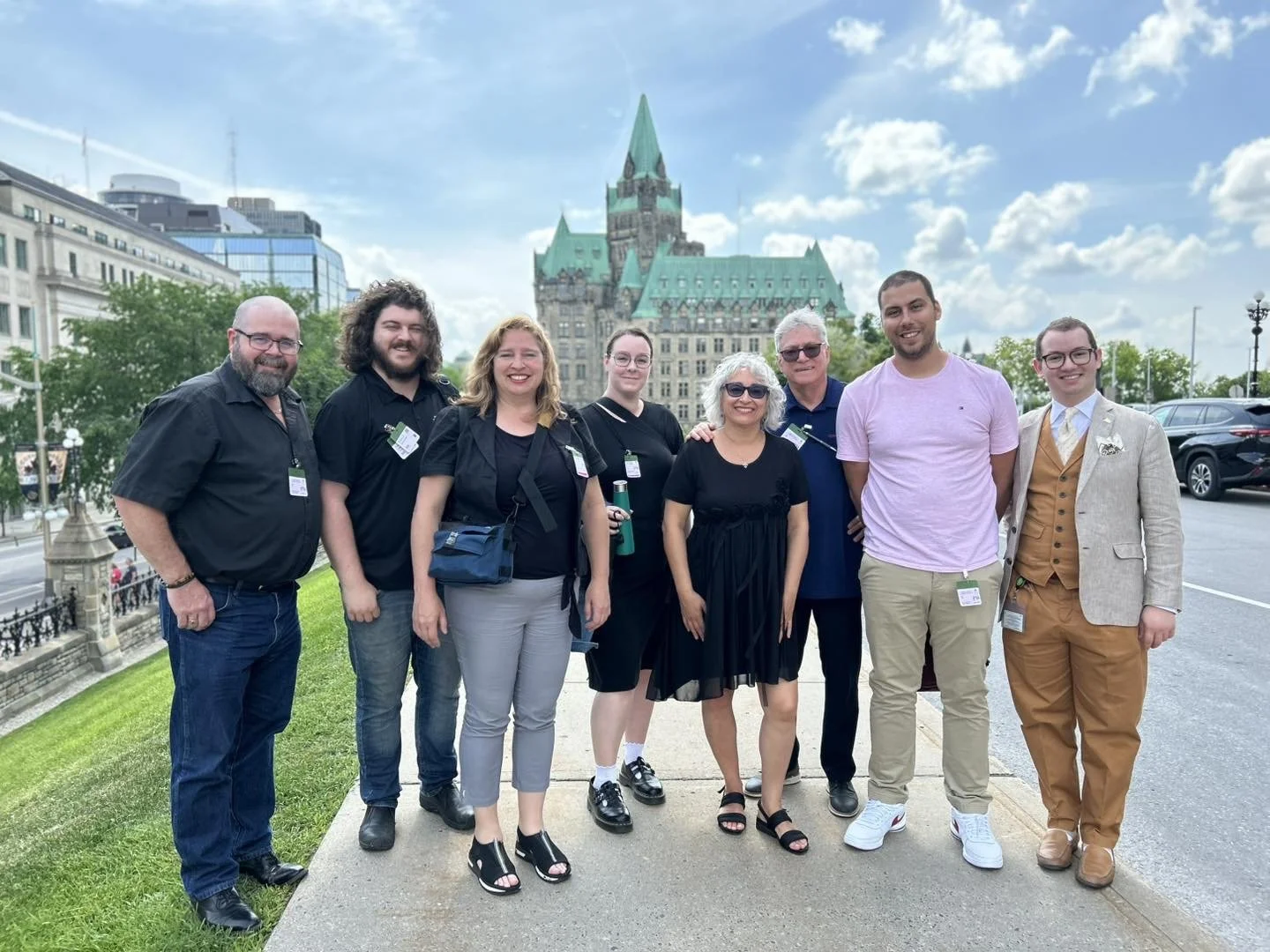 Visite des représentants des médias régionaux sur la colline parlementaire.