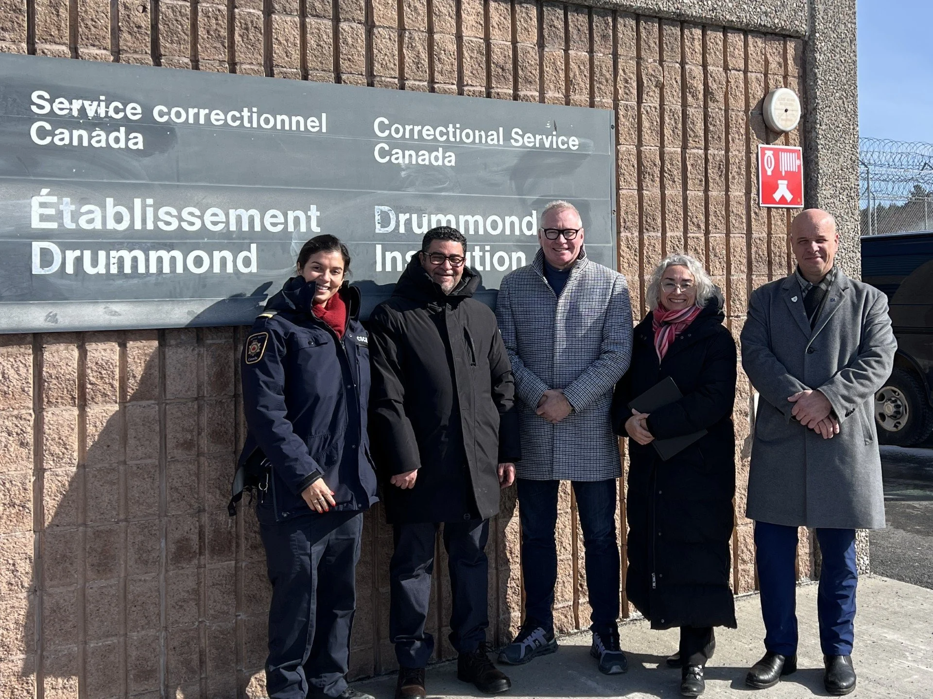 Il faut investir dans la sécurité des prisons et non en faire des passoires
