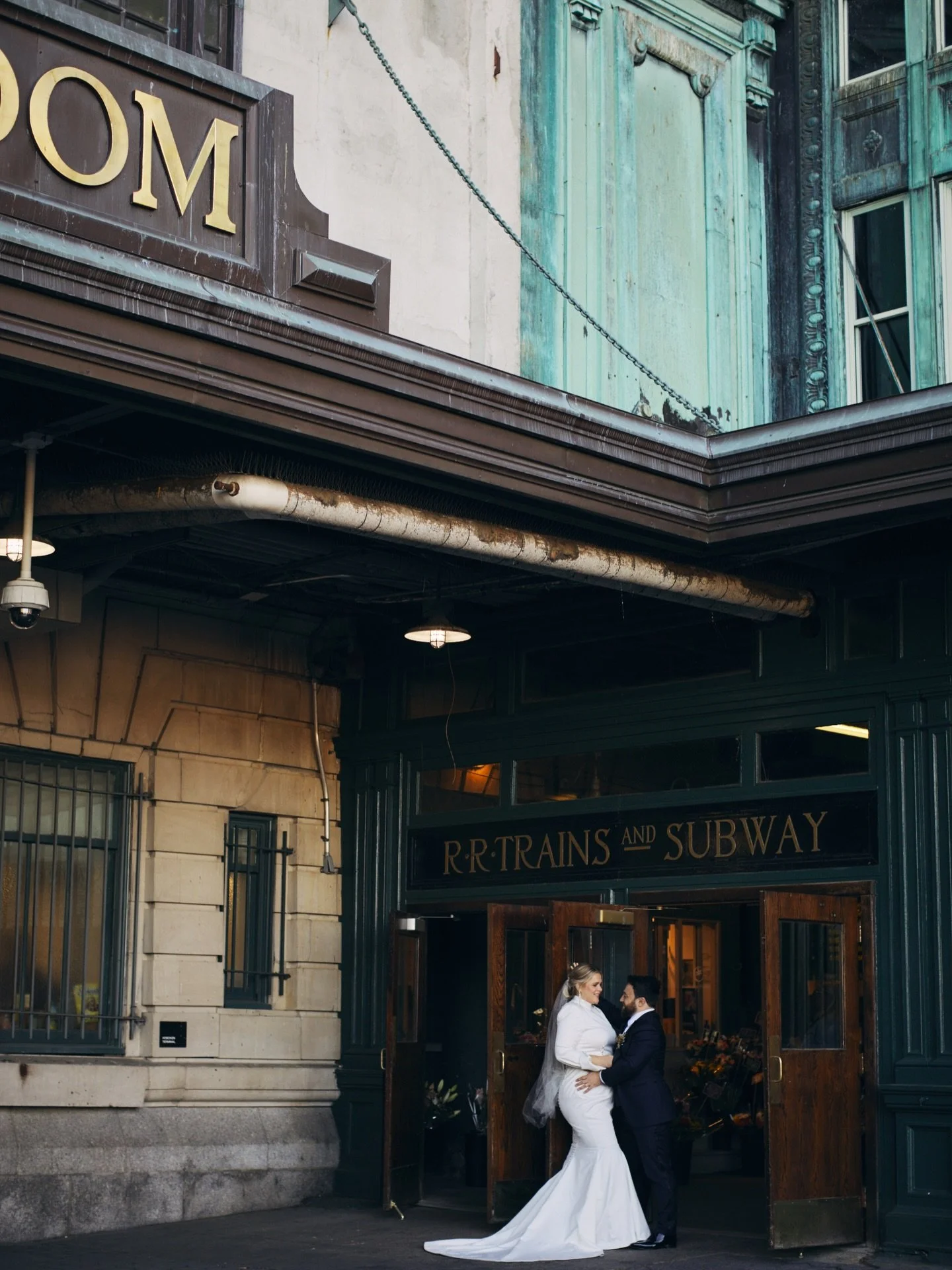 TOREY + RYAN HOBOKEN // NJ . . .
A NYC love story, sealed just across the river 🤍
After years together, they said &ldquo;I do&rdquo; at Saints Peter &amp; Paul Roman Catholic Church, then wandered into the timeless architecture of Hoboken Lackawanna