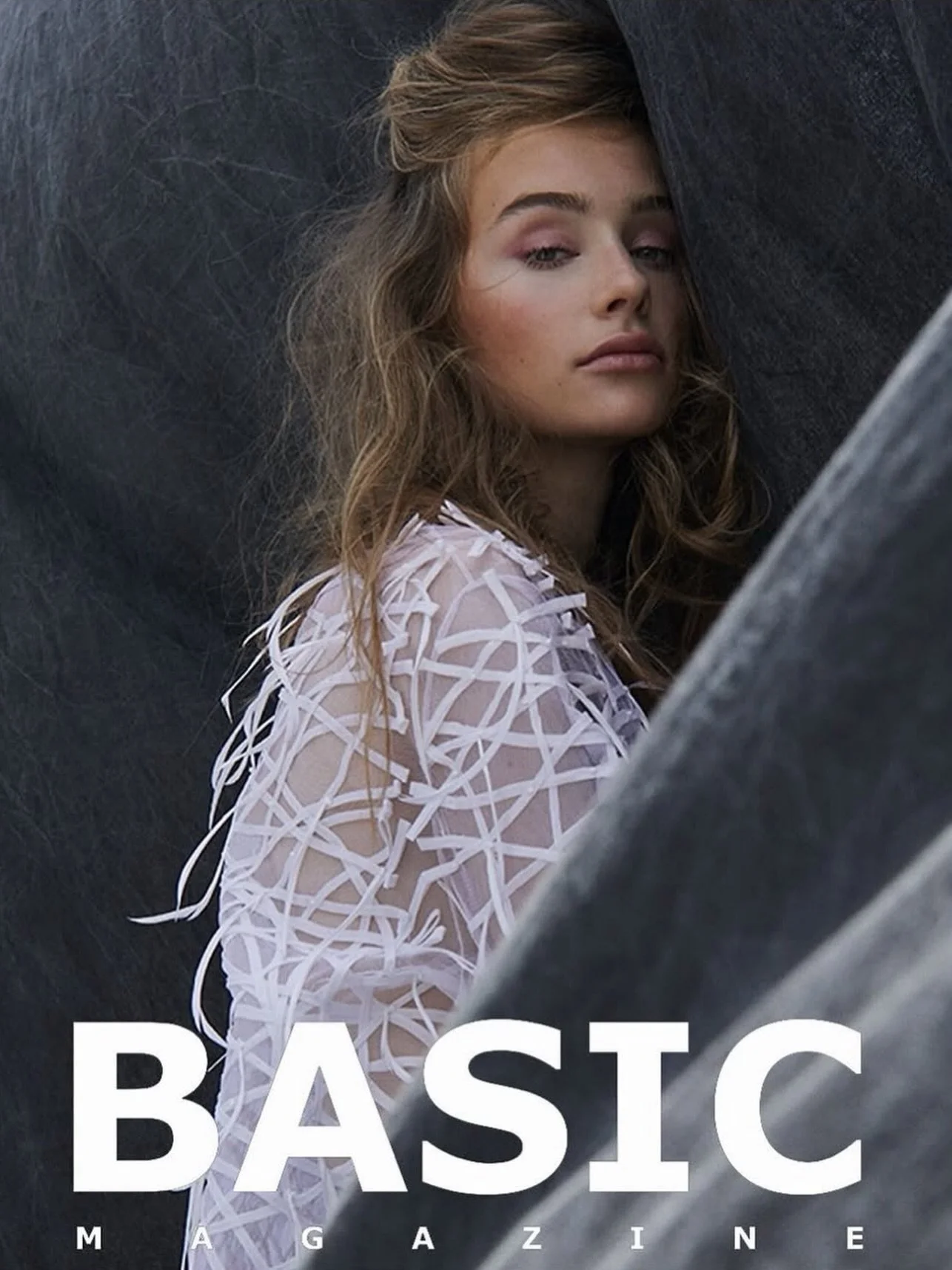 BROOKLYN // NY
.
.
This Basic Magazine cover started as a concept centered around sculptural, art-driven wigs&mdash;and then Brooklyn gave us 25&ndash;30 mph winds on a rooftop. No time to overthink, just a full creative shift in real time.
I started