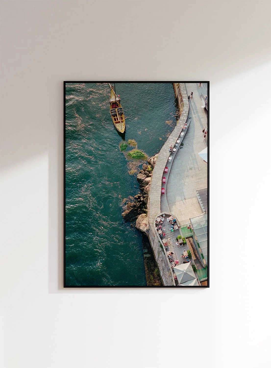 LaureClaireStudio_FilmPhotography_FineArtPrint_Portugal_UmBarcoNoPorto_OpenEdition_Frame_FullBleed.jpg
