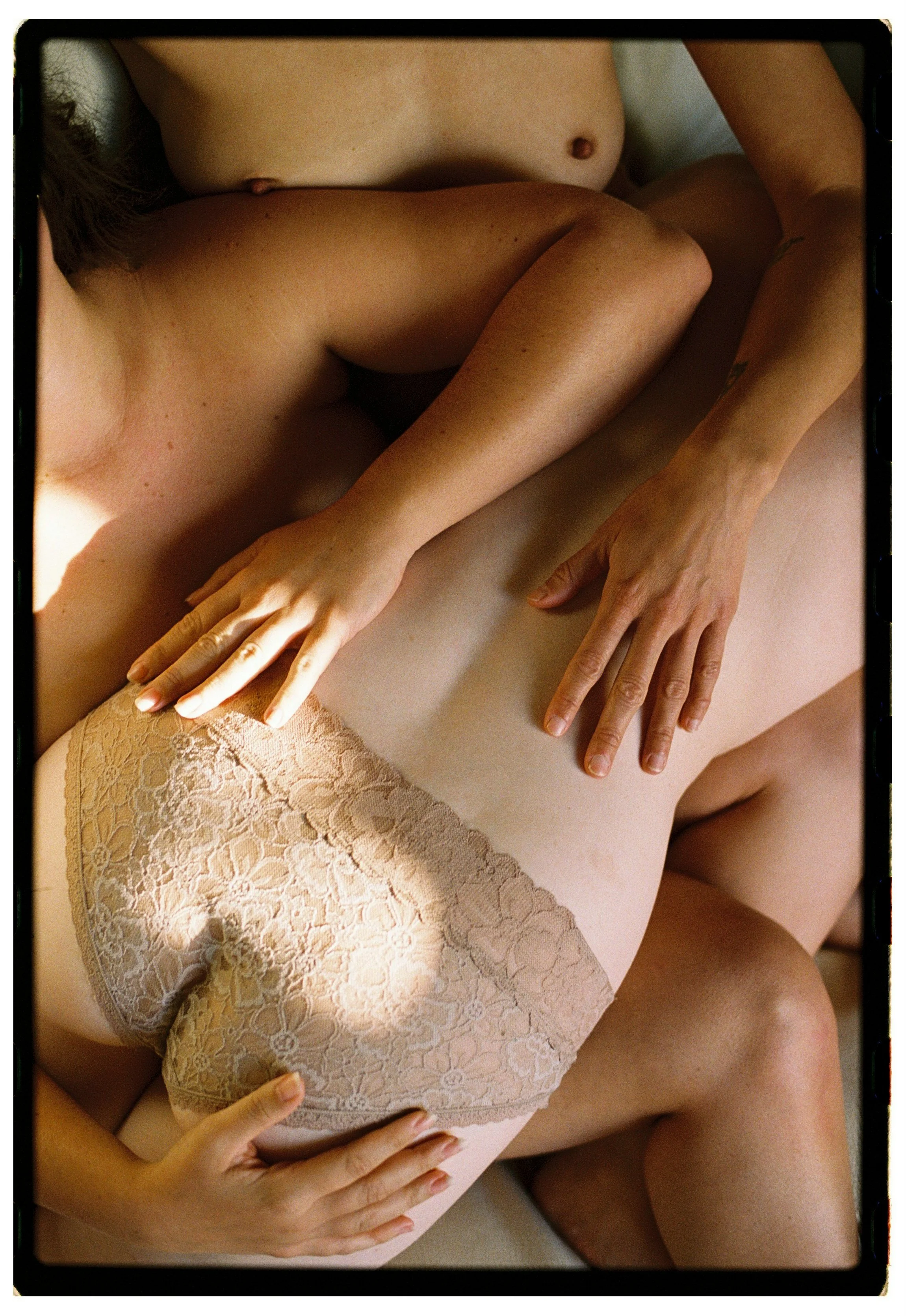 Laure Claire_Italy_Carmencita_9757_Portra 400_11.jpg