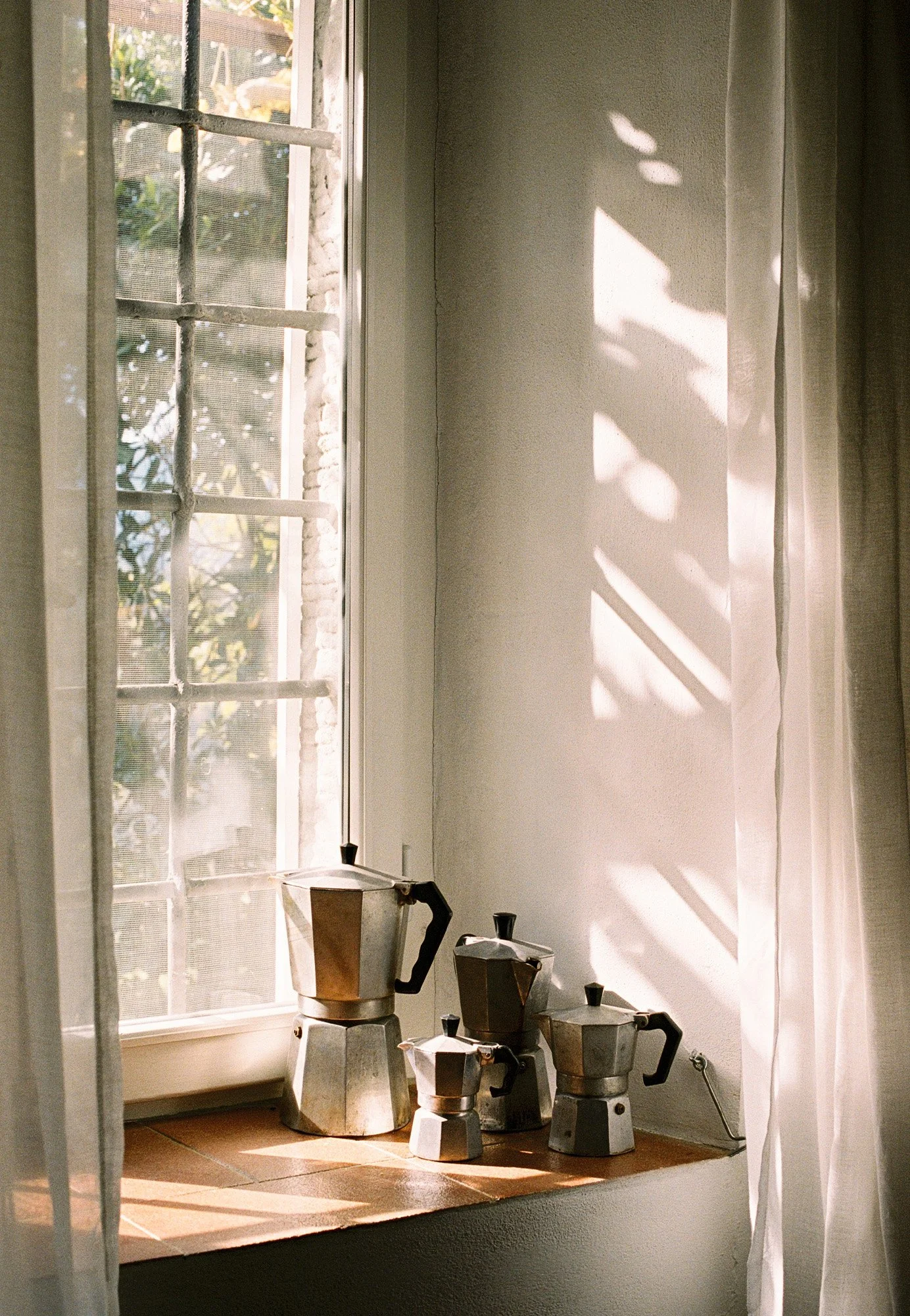 LaureClaireStudio_FilmPhotography_FineArtPrint_Italy_Coffee_OpenEdition.jpg