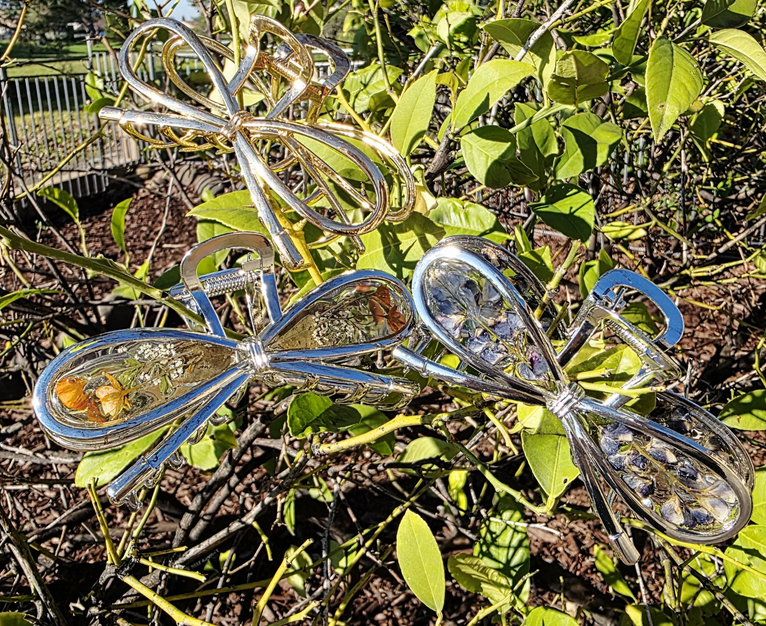 Put A Bow On It Clip