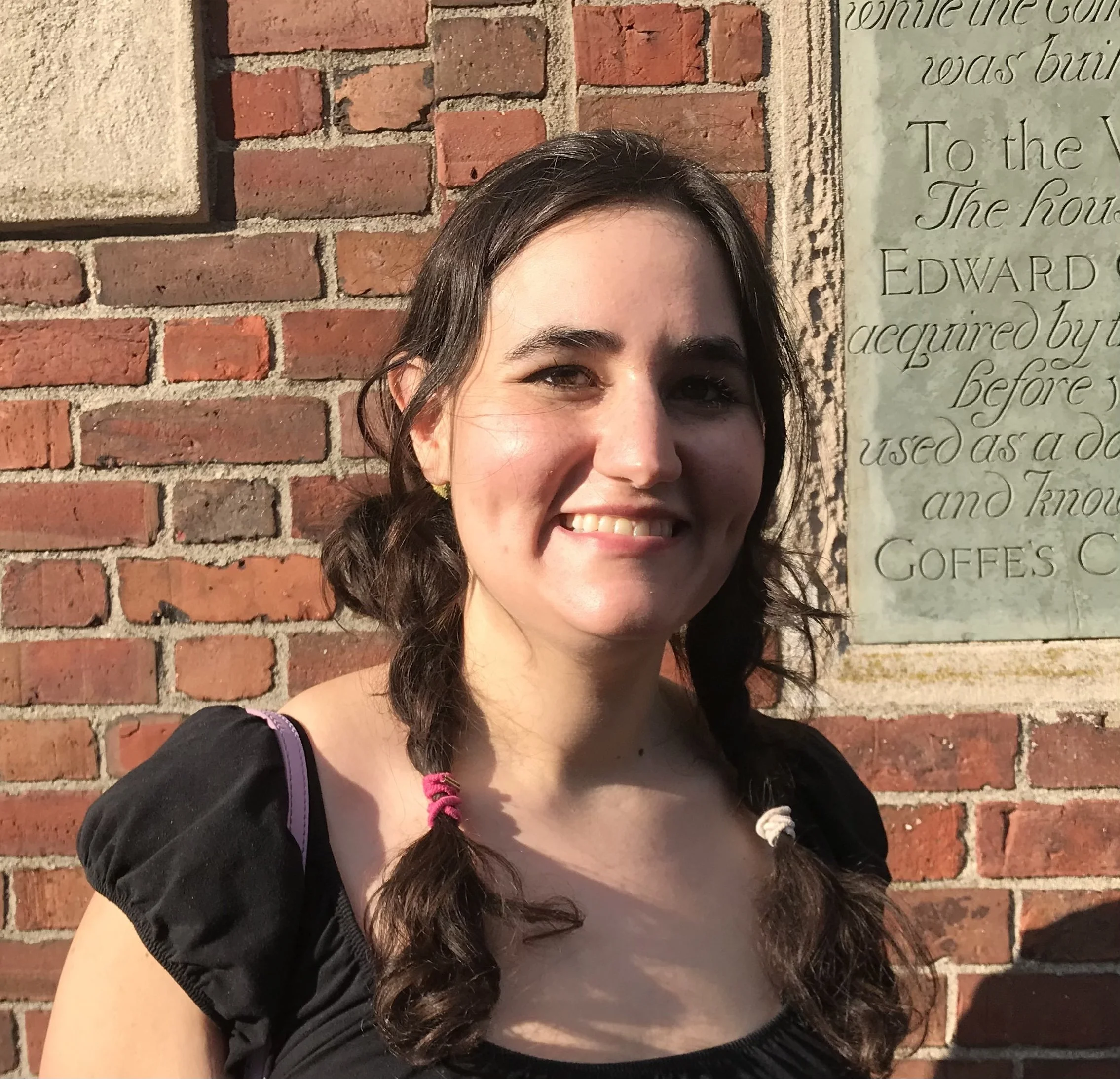  
 Rosa Estherina 
 

 
 
  Rosa Estherina  is a writer and artist based in Brooklyn, NY. Her storytelling centers around Sephardic life and Jewish Levantine culture, drawing on her family history as members of the historic Jewish community of Palest