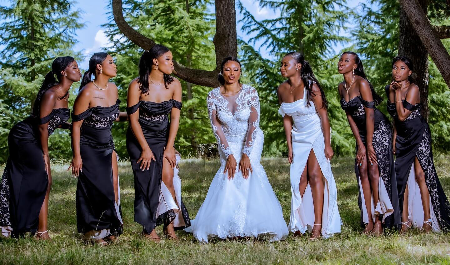 This bridal team is serving major beauty goals #glamsquad 

Enjoy 20% off all bridal makeup packages throughout the month, valid for weddings on future dates.

Fill in our Bridal Enquiry Form to get your quote. Link is located in our bio.

#bridalboo