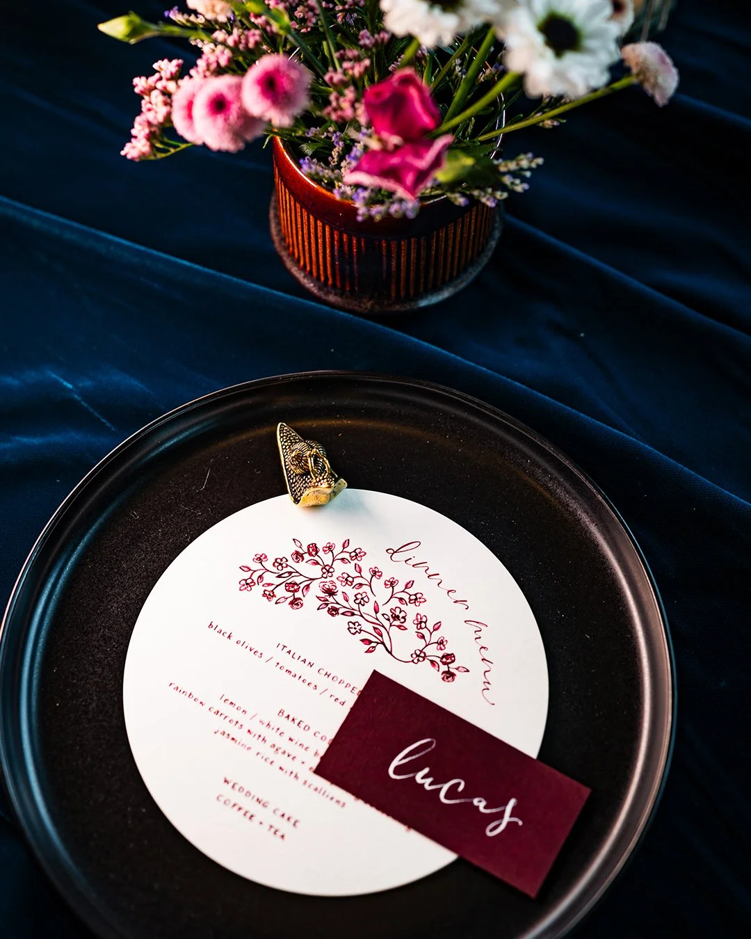 Dark, moody, and so romantic
.
Photos | @anncoenphotography @anncoenstudio
Venue | @thefarmonmain
Design & Florals | @desireedeandesigns
Hair & Makeup | @beachhousespa
Dresses | @fbmbridal
Draping | @anchoredeventsnj
Cakes | @honeybloom.baker