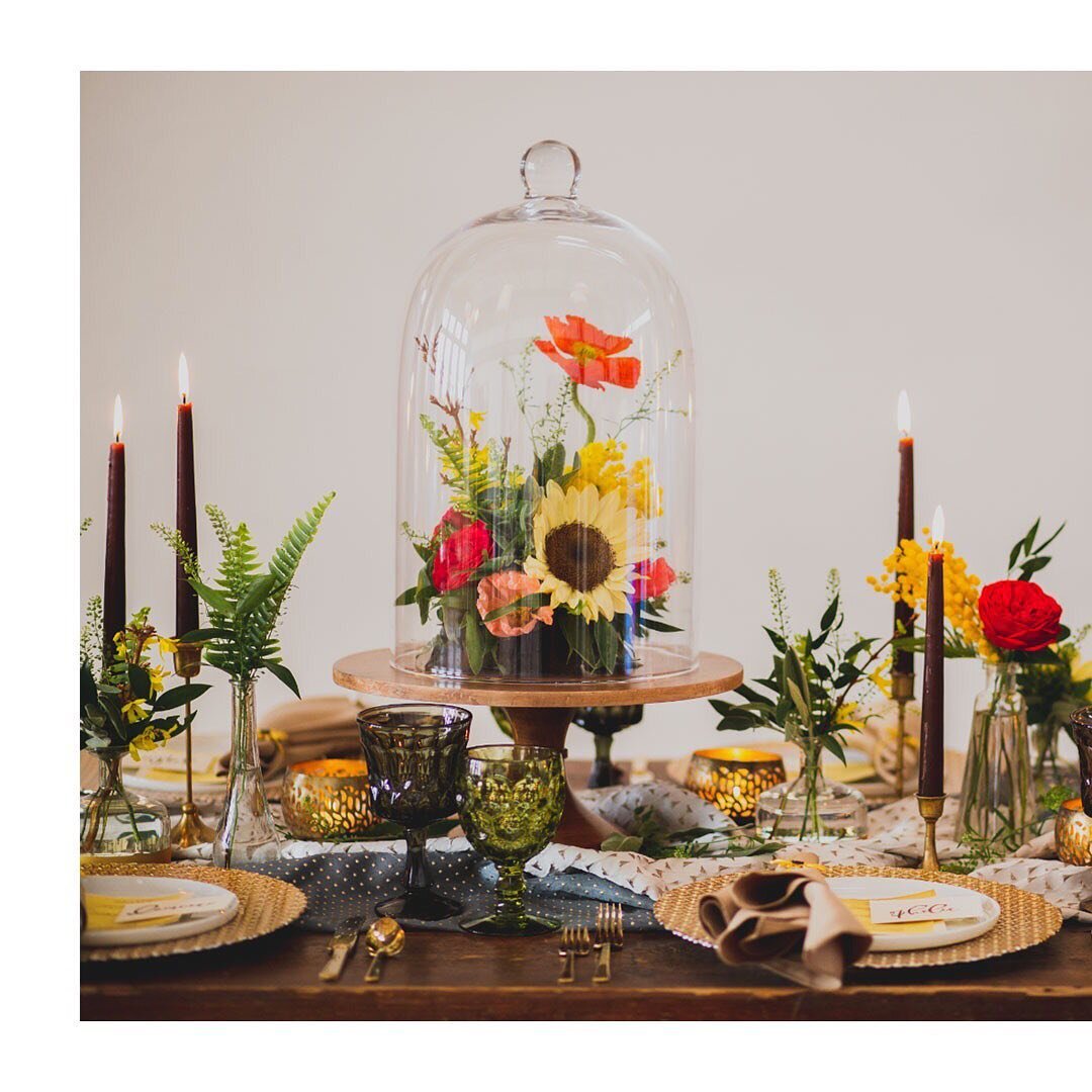 Telling a story through the details ✨🌹🕯 

Floral: @ecowildeflowerco 
Stationery: @maison__blanche__ 
Rentals: @nimblewell