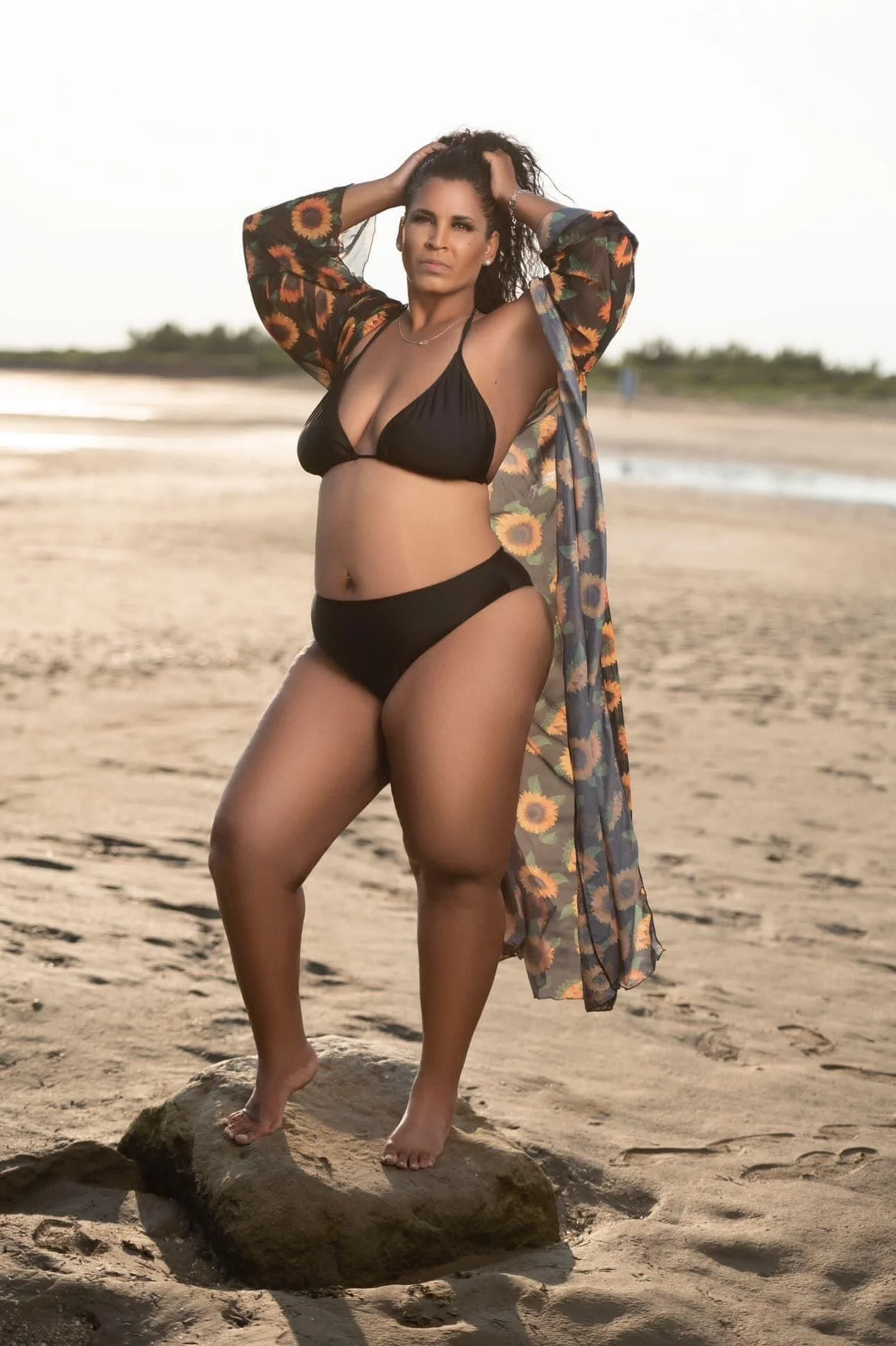 Model: Nichole @iam.thatmodell Photog: Alfred Beverly @charissolutionsphotography