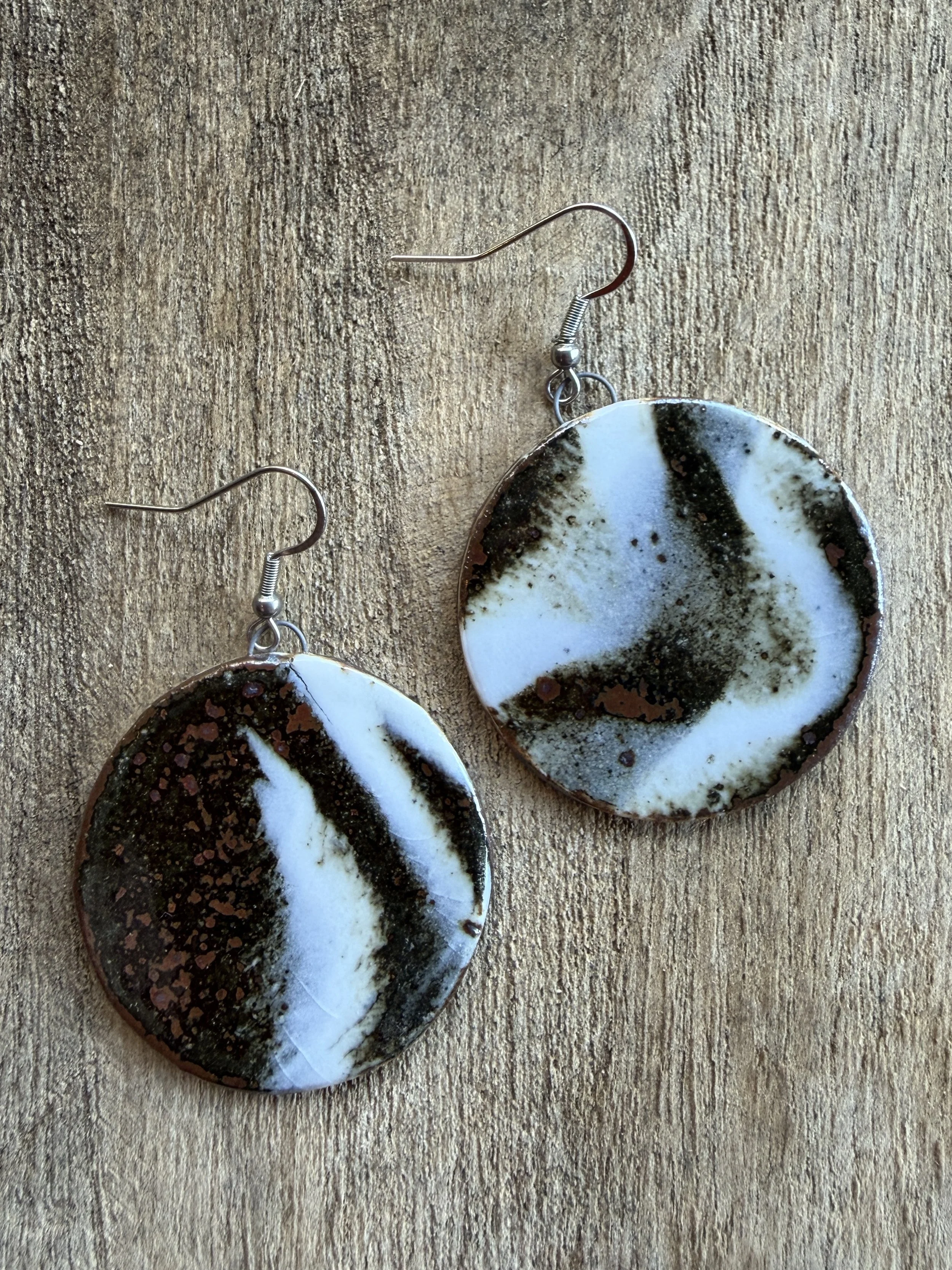 marbled ceramic earrings (large pendant, classic ear wires)