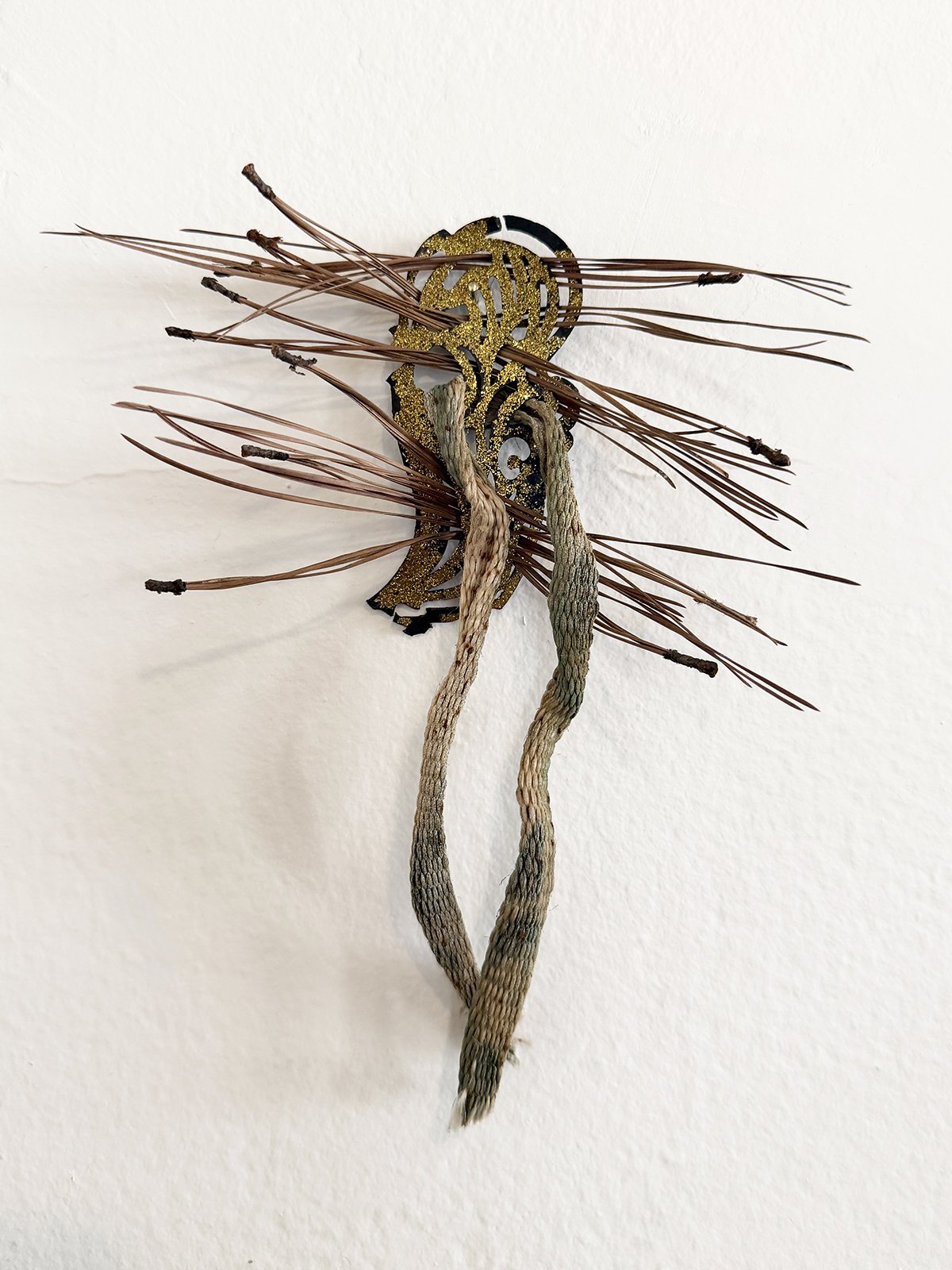 walk sculpture_tadpole_96dpi_1600px.jpg