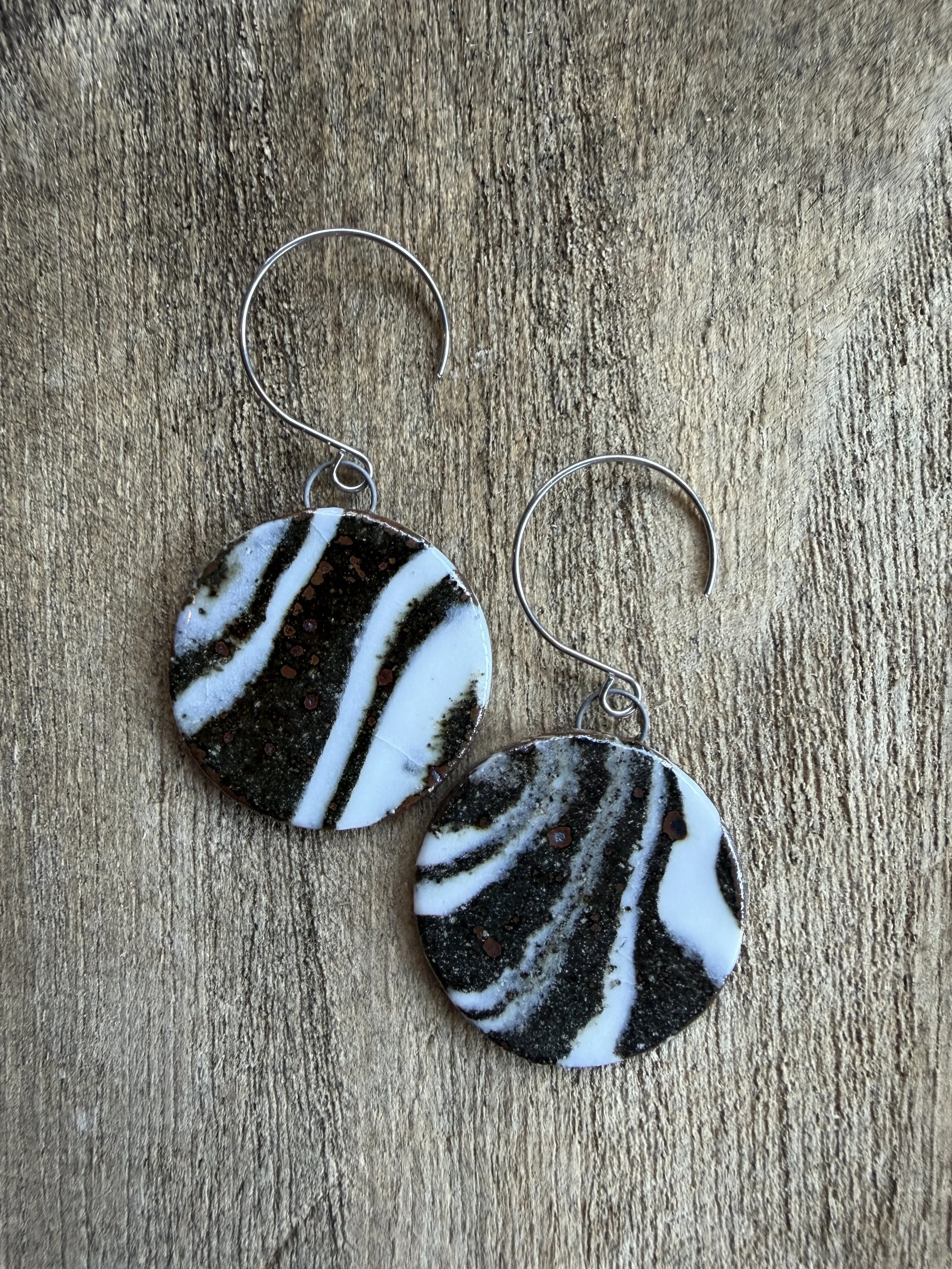 marbled ceramic earrings (medium pendant, circular ear wires)