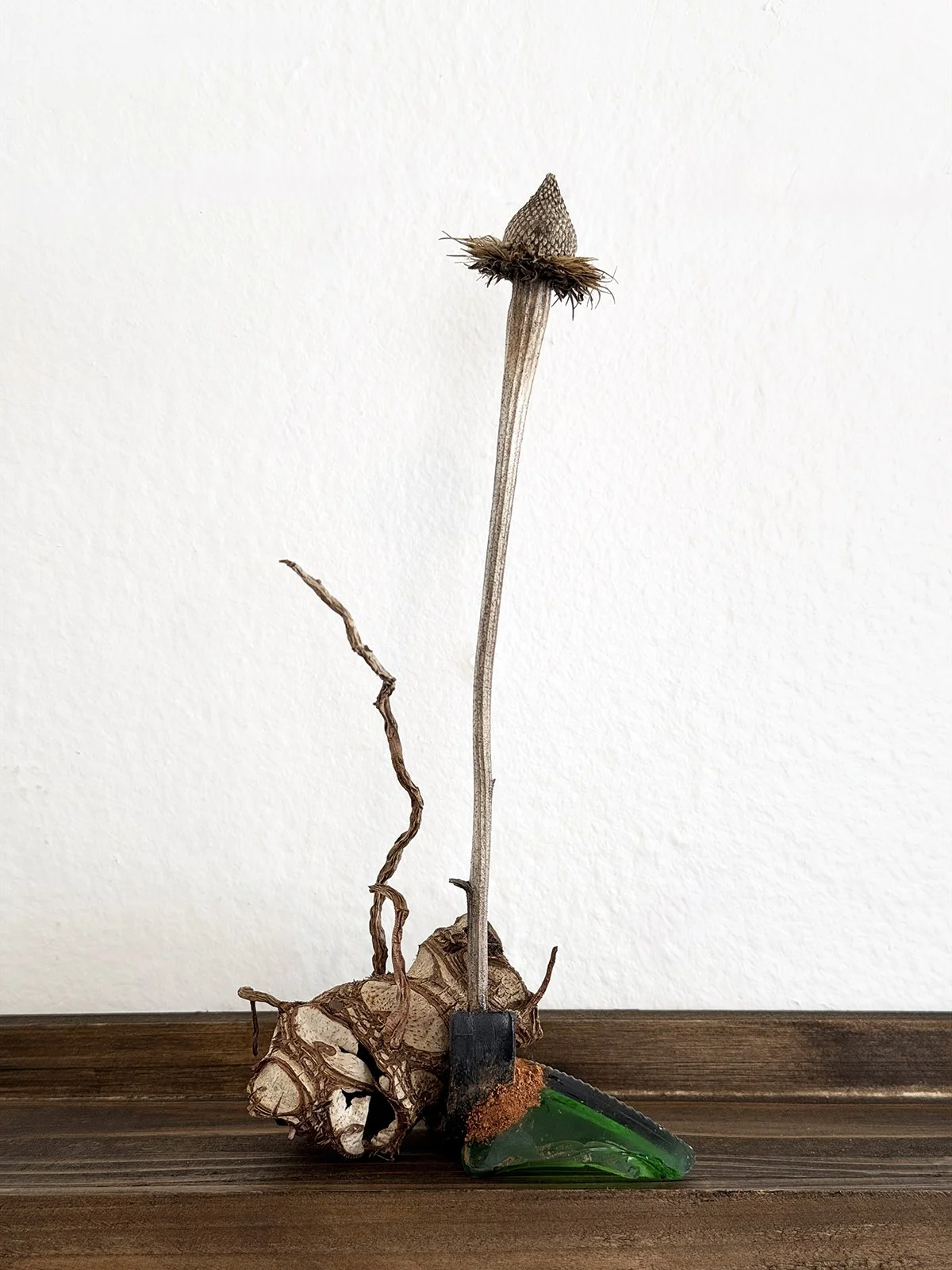 walk sculpture_red earther_96dpi_1600px.jpg