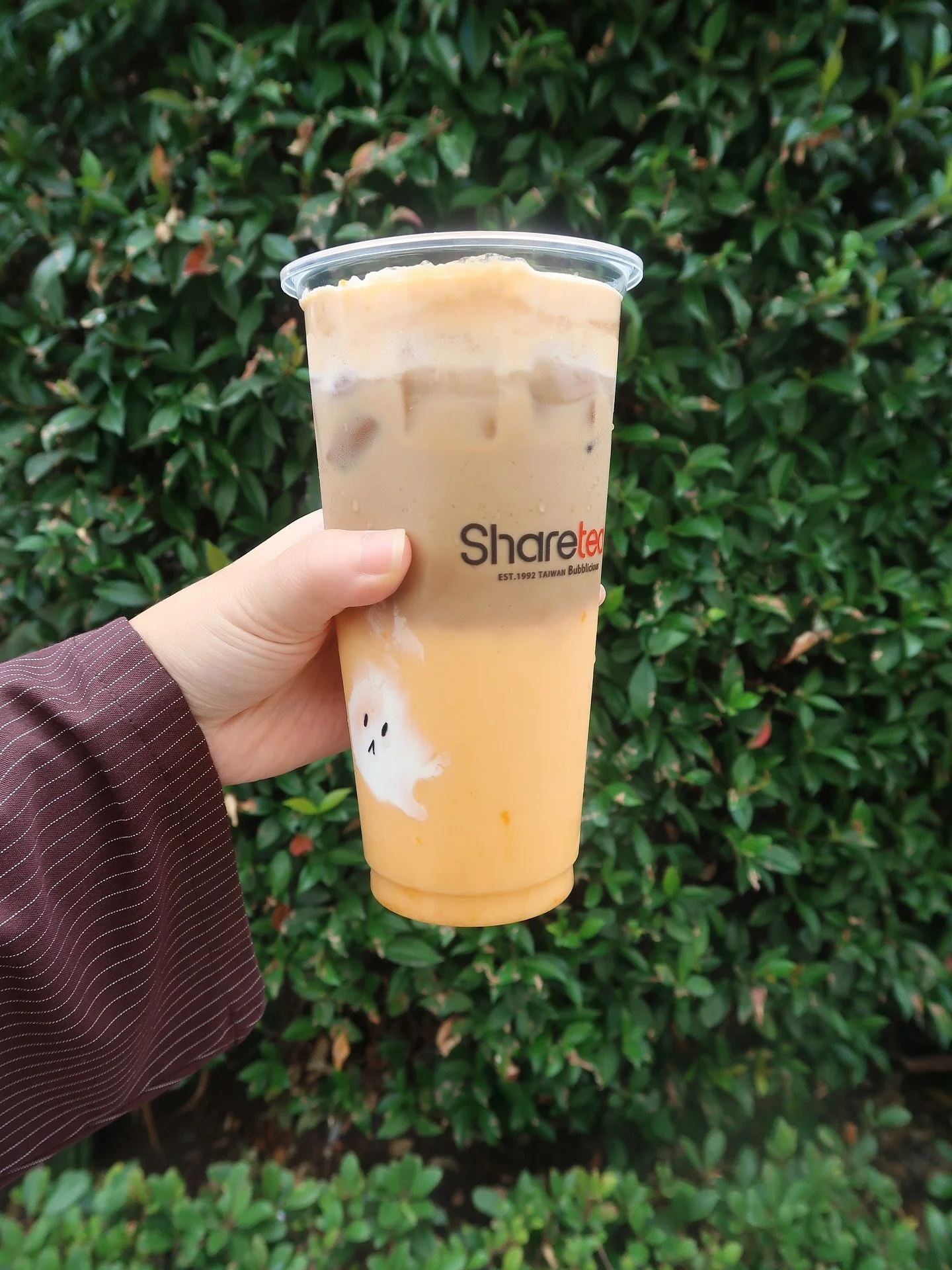 Jack-O-Brew was especially brewed and balanced for our coffee lovers seeking a taste of fall 🎃☕️ Try a sip before it disappears for the season!
*Available at participating locations
#FallFlavors #BestBoba #pumpkinseason #sharetea #boba #bobatea #n