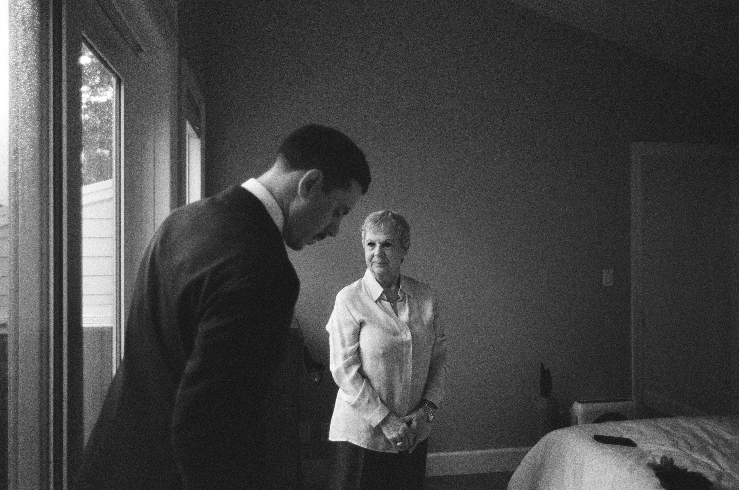 jordananddimitri_cityhallwedding-25.jpg