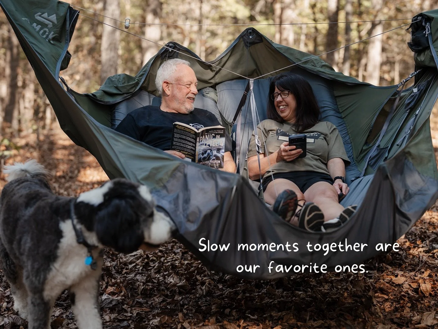 (AD) One thing we&rsquo;ve learned from all our time spent in the woods: comfort doesn&rsquo;t have to be complicated.
A quiet forest, a good book, a hammock that lets you really settle in&hellip; and someone you love right next to you.
That&rsquo;s 