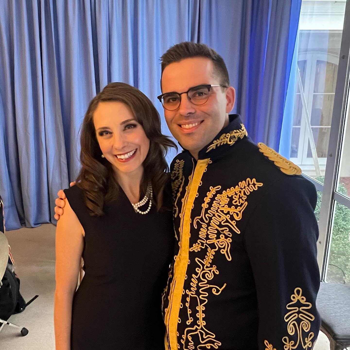 An honor to honor the honorees with a song at a very-DC luncheon. Official pics to come, but for now let me say a huge thank you to @theamericanpops, and my dear friends, APO&rsquo;s maestro Luke Frazier and Robert Pullen for the gracious invitation;