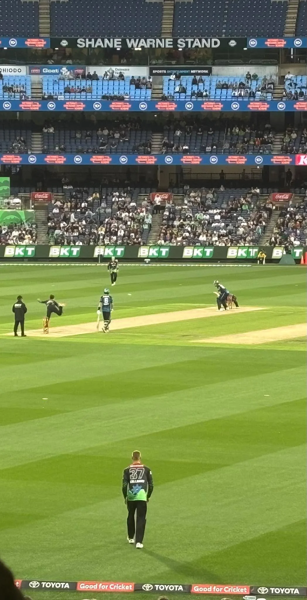 Melbourne Stars on fire at present with the Strikers 6/42!