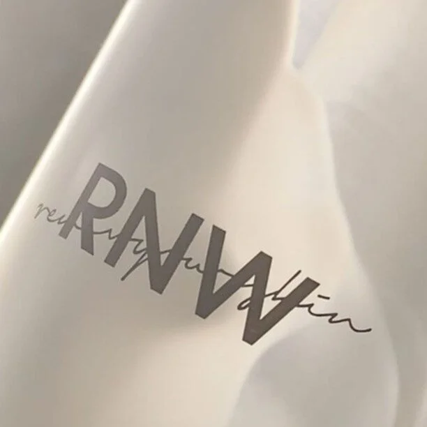 피부 본연의 힘을 되찾아주는 더마케어 RNW

당신에게 휴식과도 같은 스킨케어를 
도와줄거에요😉

RNW derma care products restore your skin's natural strength and provide you with relaxing and soothing skin care😉