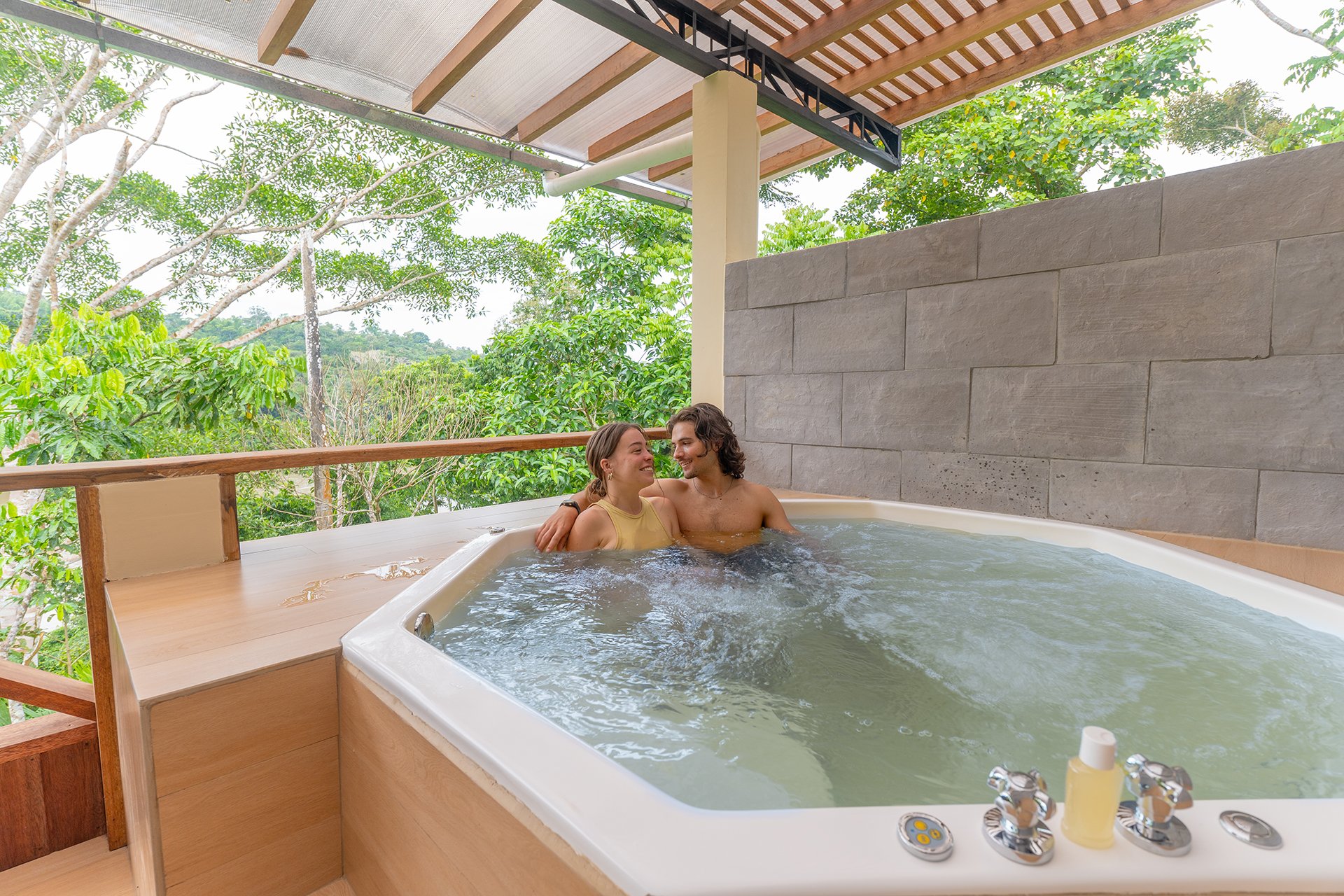 Jacuzzi exterior con vista, segunda planta